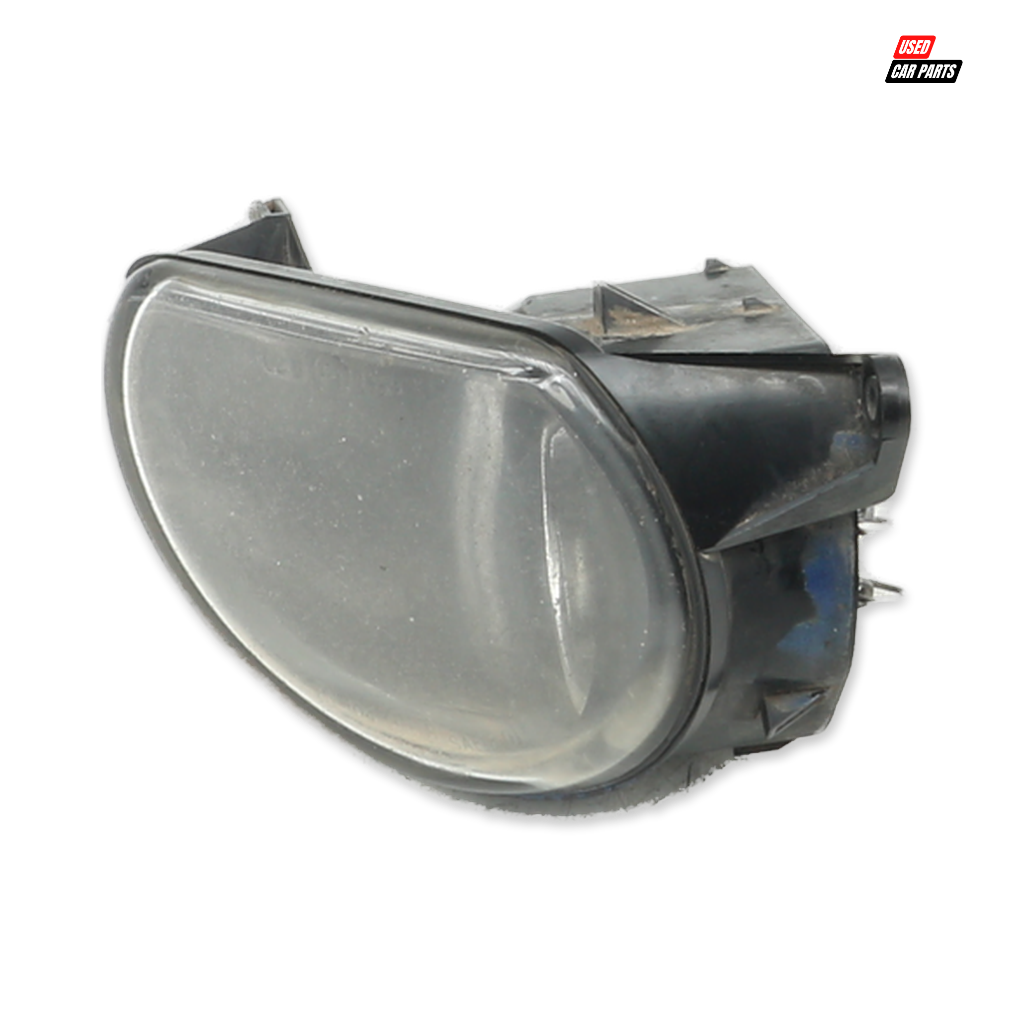 24696700LI Passengers Side Fog Light Grill for 2010 AUDI A3 (Used Salvaged)