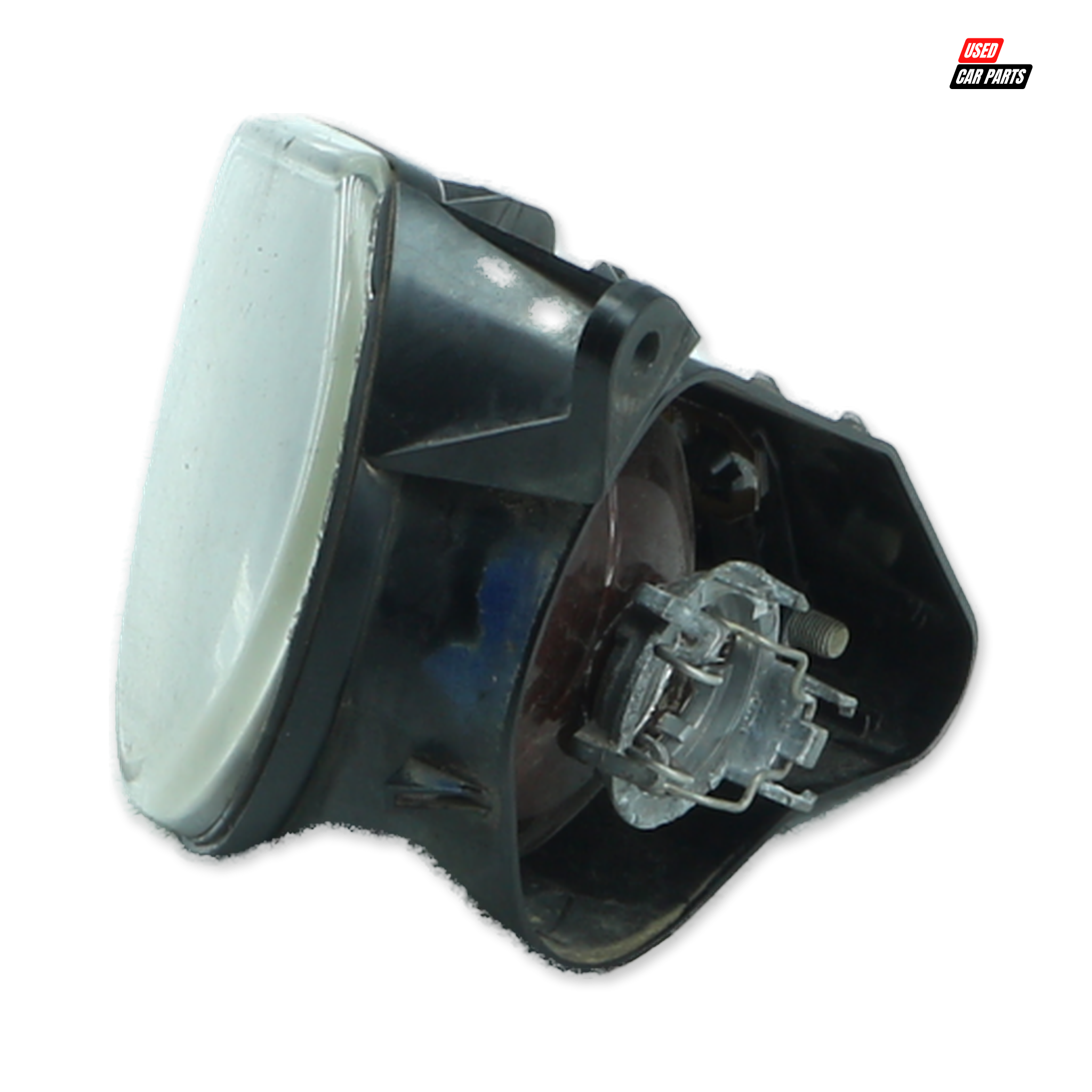 24696700LI Passengers Side Fog Light Grill for 2010 AUDI A3 (Used Salvaged)