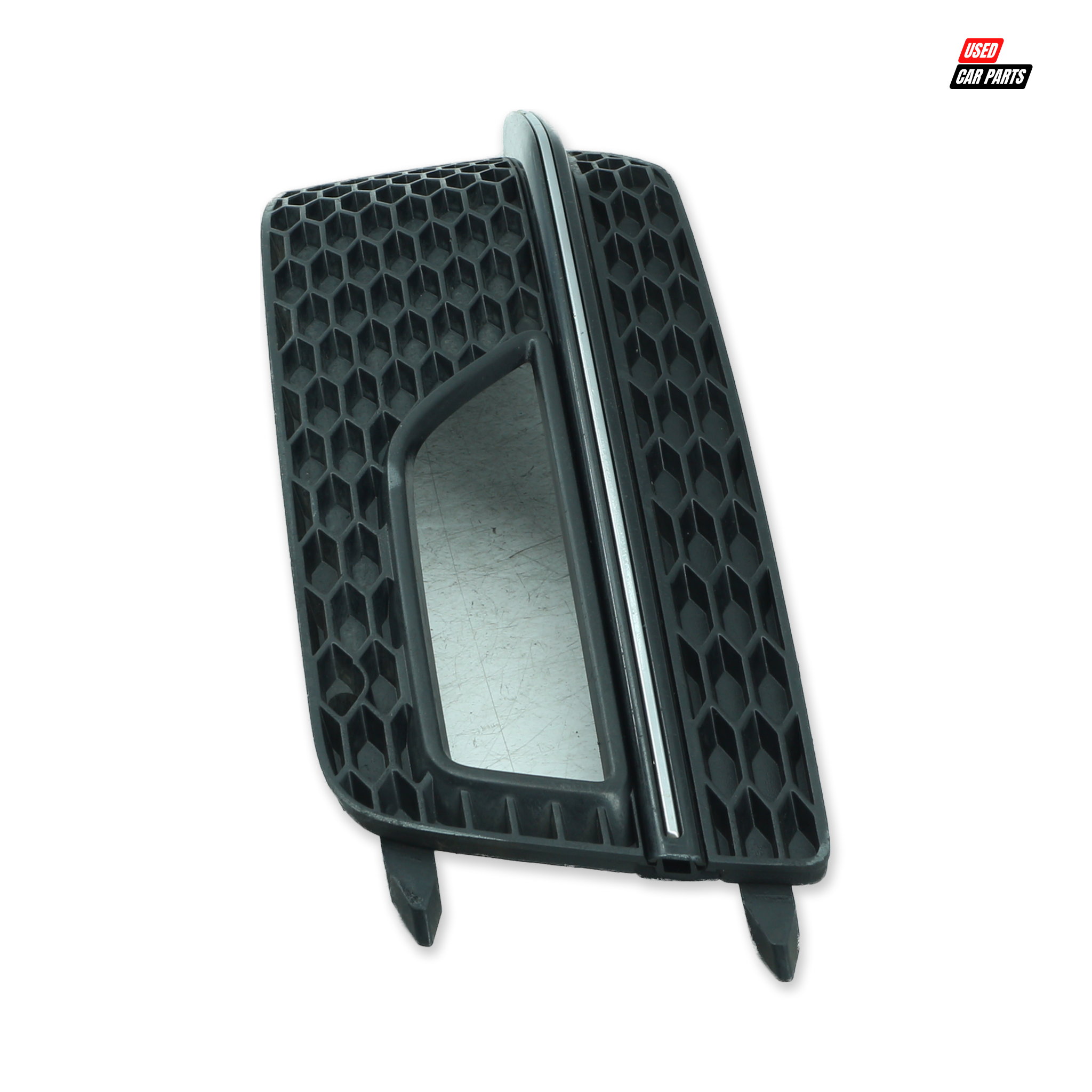 Used Audi A4 1.8T S Multitronic 2014 Drivers Side Fog Light Grill (Part Number 8K0807682P)