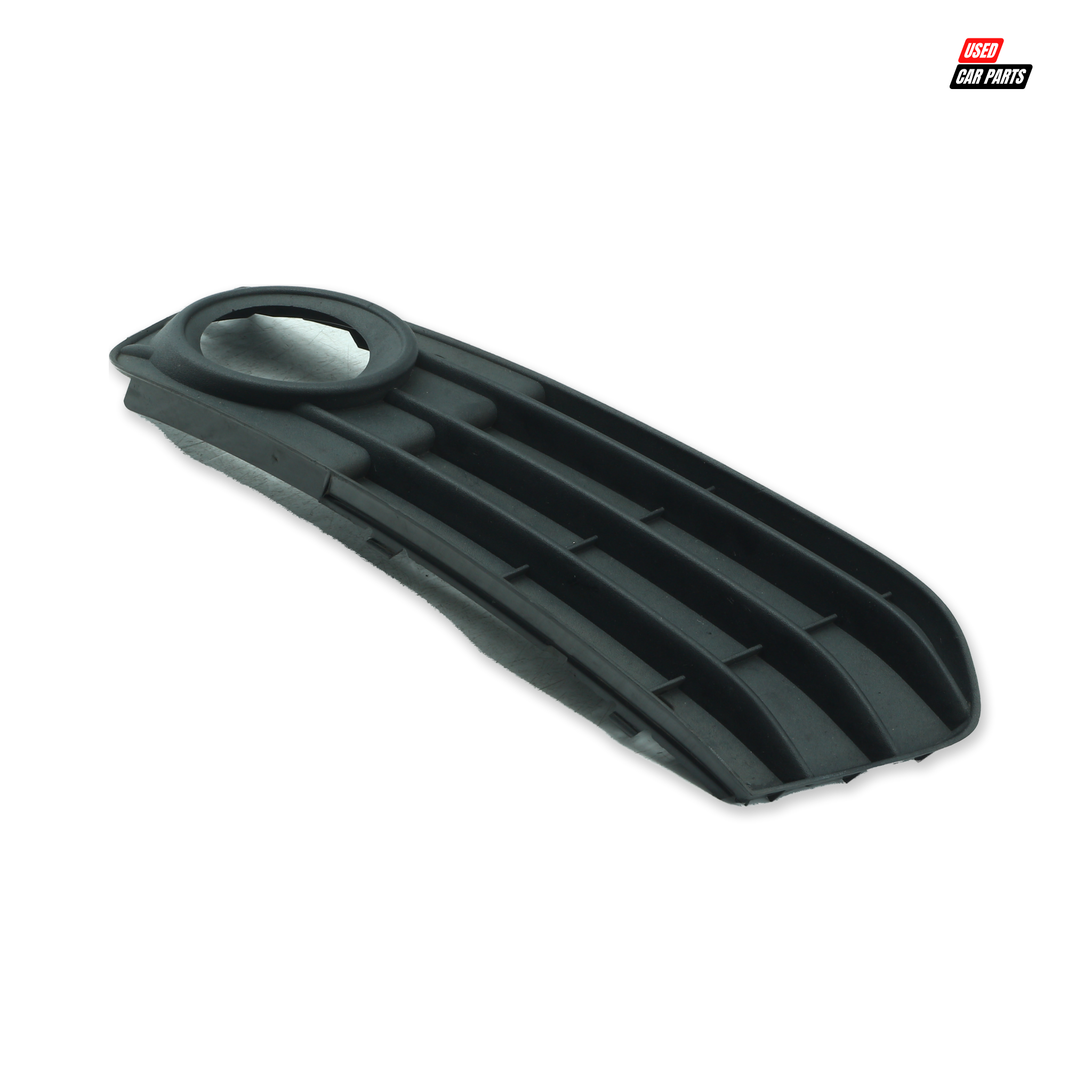 Used Audi A4 1.8T Ambition 2011 Drivers Side Fog Light Grill (Part Number 8K0807681A)