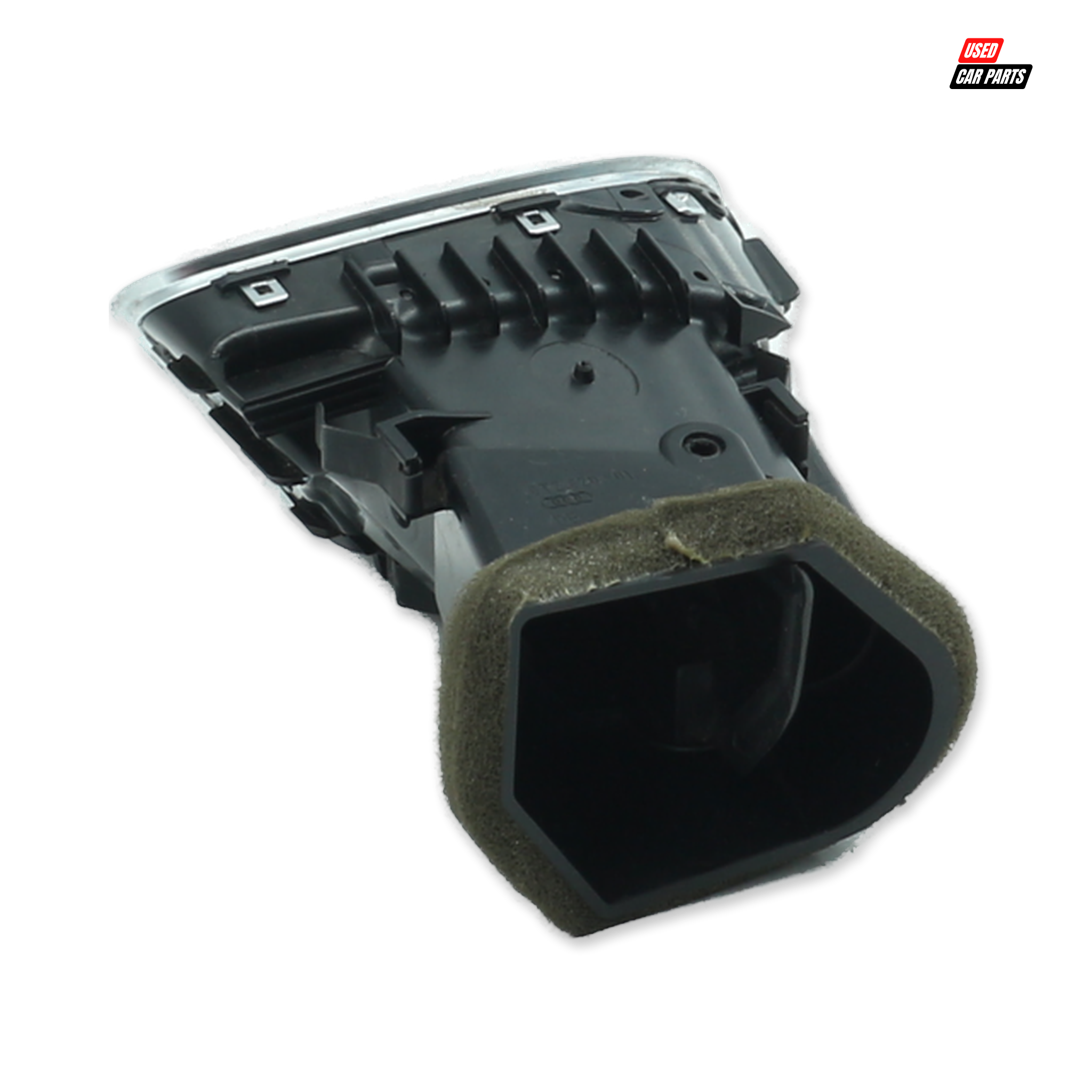 Used Passengers Side Air Vent for 2011 Audi A4 1.8T Ambition - Part Number 8T2820901