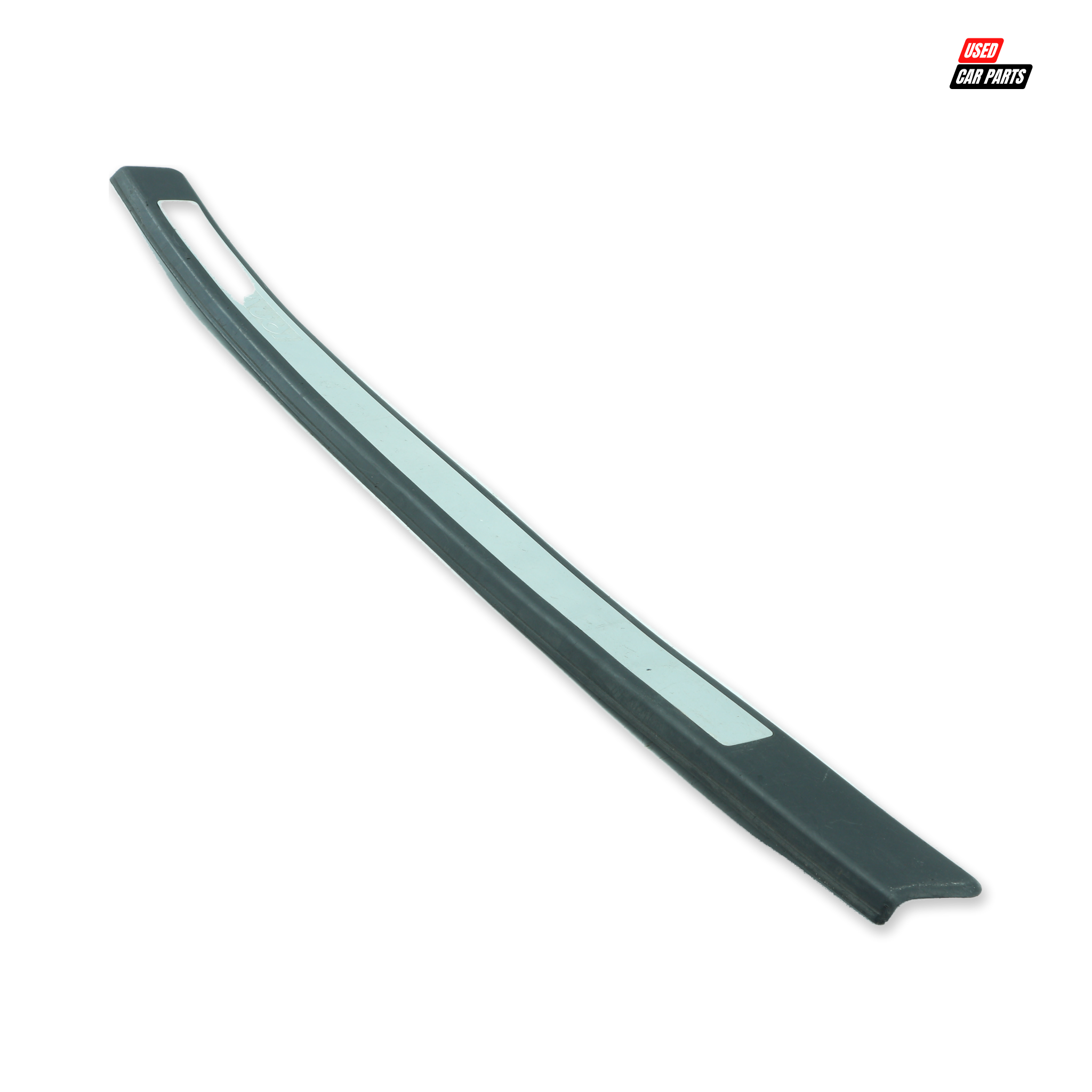 Used 8P3853492D Drivers Side Front Interior Step Trim for 2002 AUDI A3
