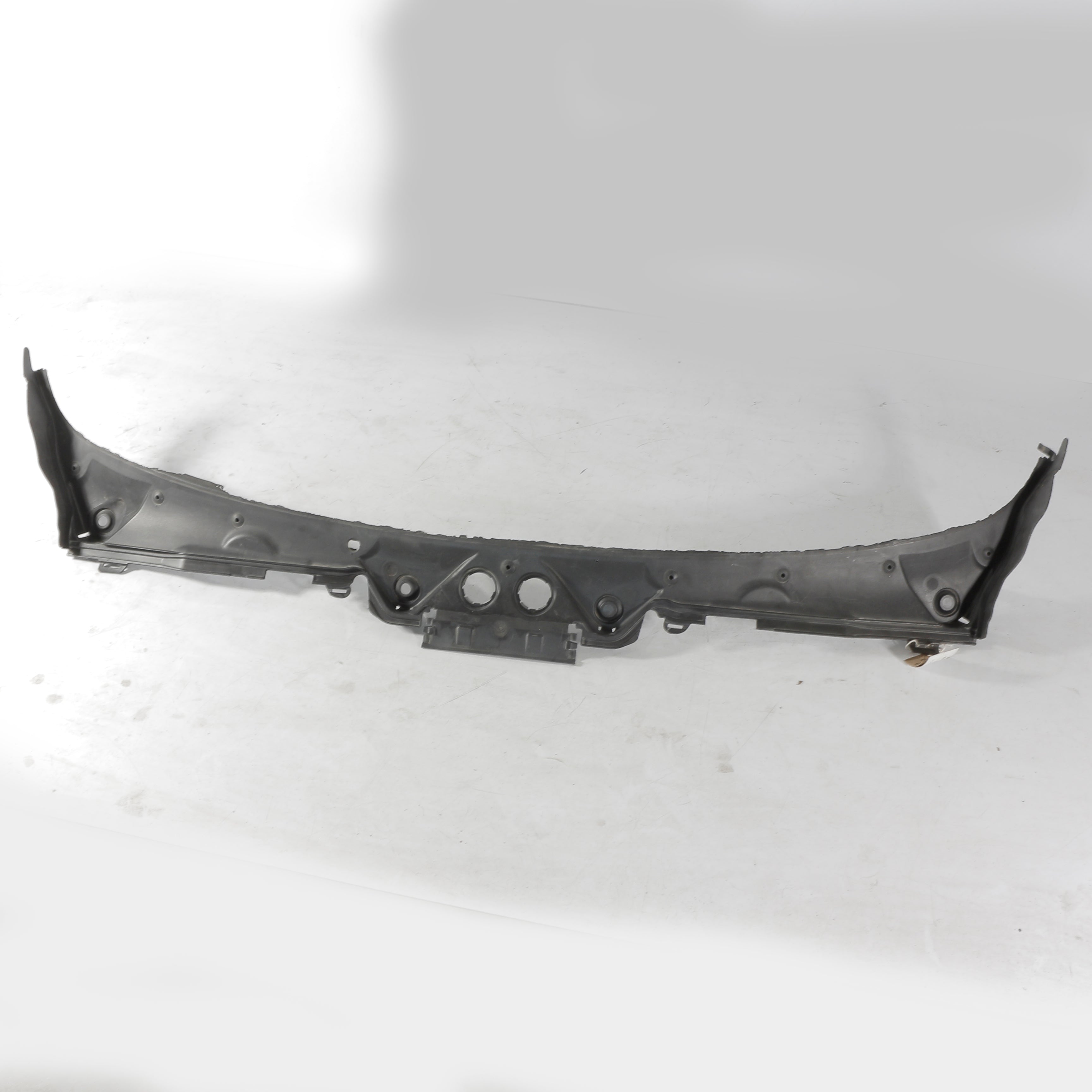 BMW 320i M Sport F30 2.0T Engine Compartment Cover