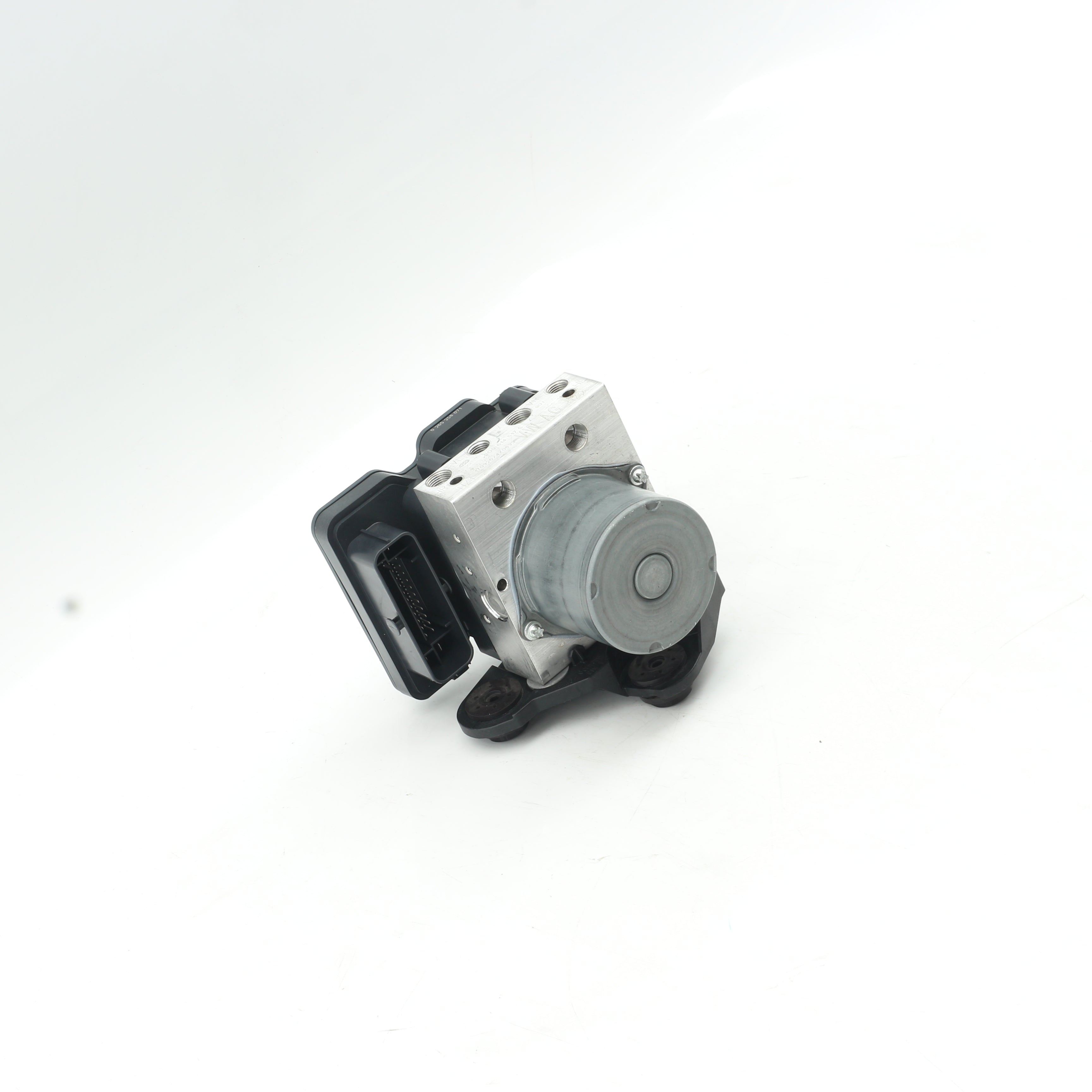 Used VOLKSWAGEN POLO 1.2 TRENDLINE DSG ABS Pump - OEM Part 2Q0614517S