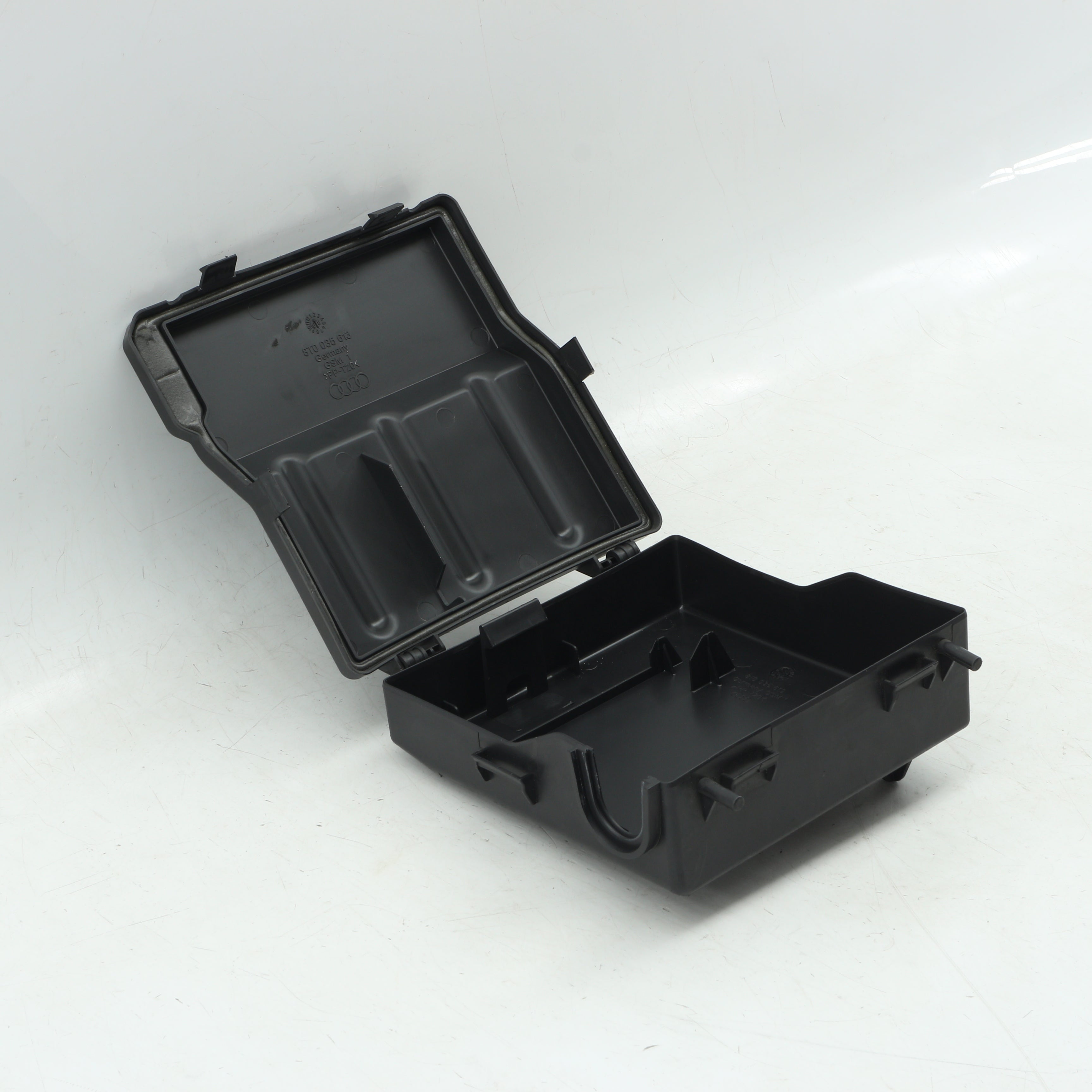 Used AUDI A5 S5 QUATTRO Bluetooth Module Cover Bracket Holder - OEM Part 8T0035619