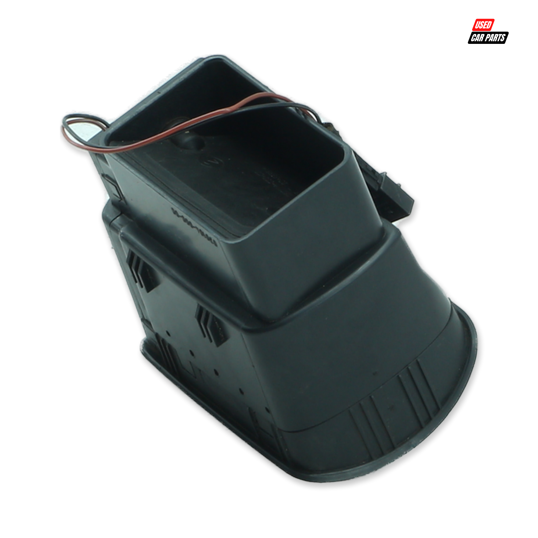 Used AUDI Dashboard Air Vent Part Number 8L0820901C (Salvaged)