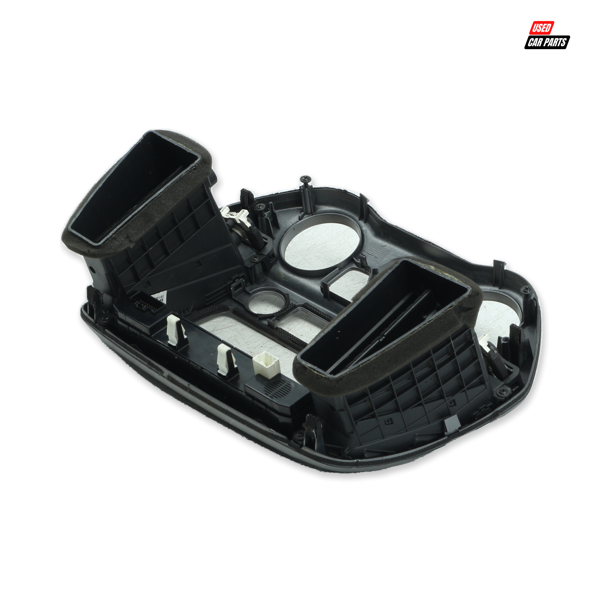 Used Hyundai i20 Active (Facelift) 2014 Dashboard Center Vent Switches (Part Number 299113651)