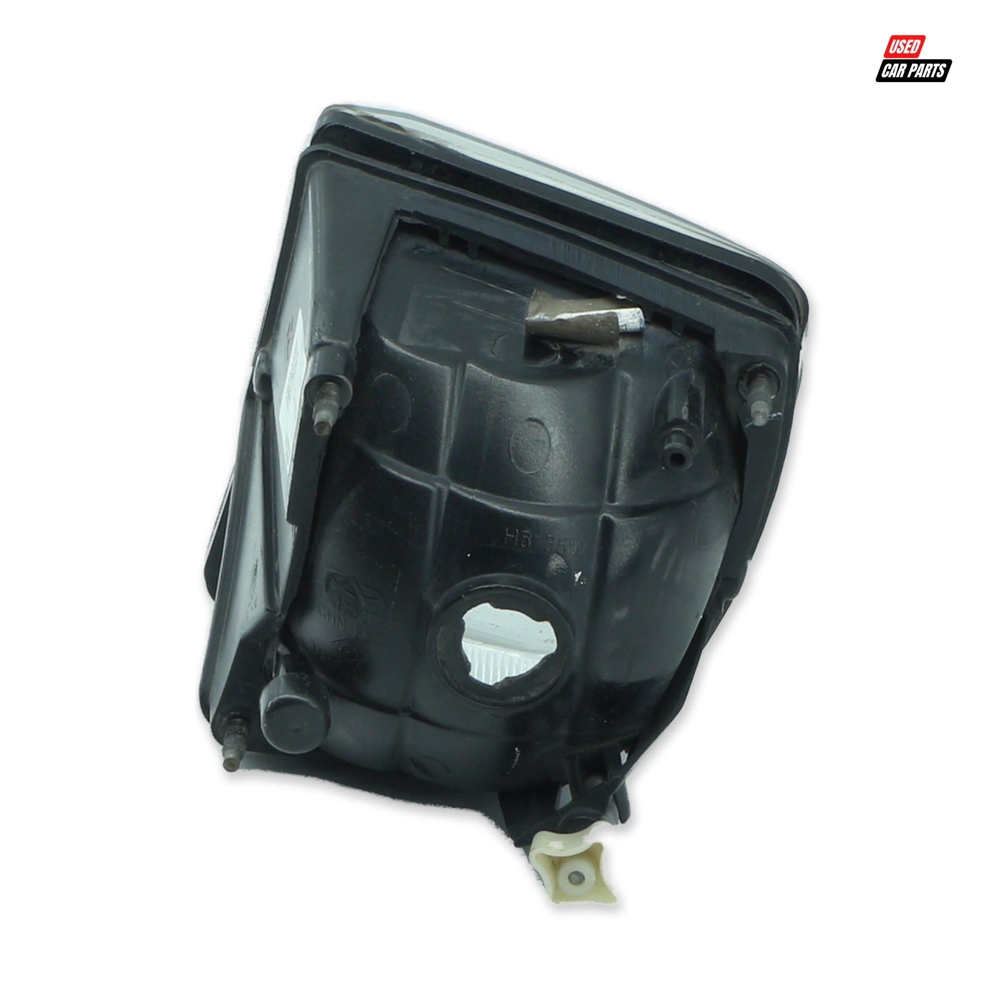 Used OEM Driver's Side Front Fog Light for 2014 CHERY 1.6 TX