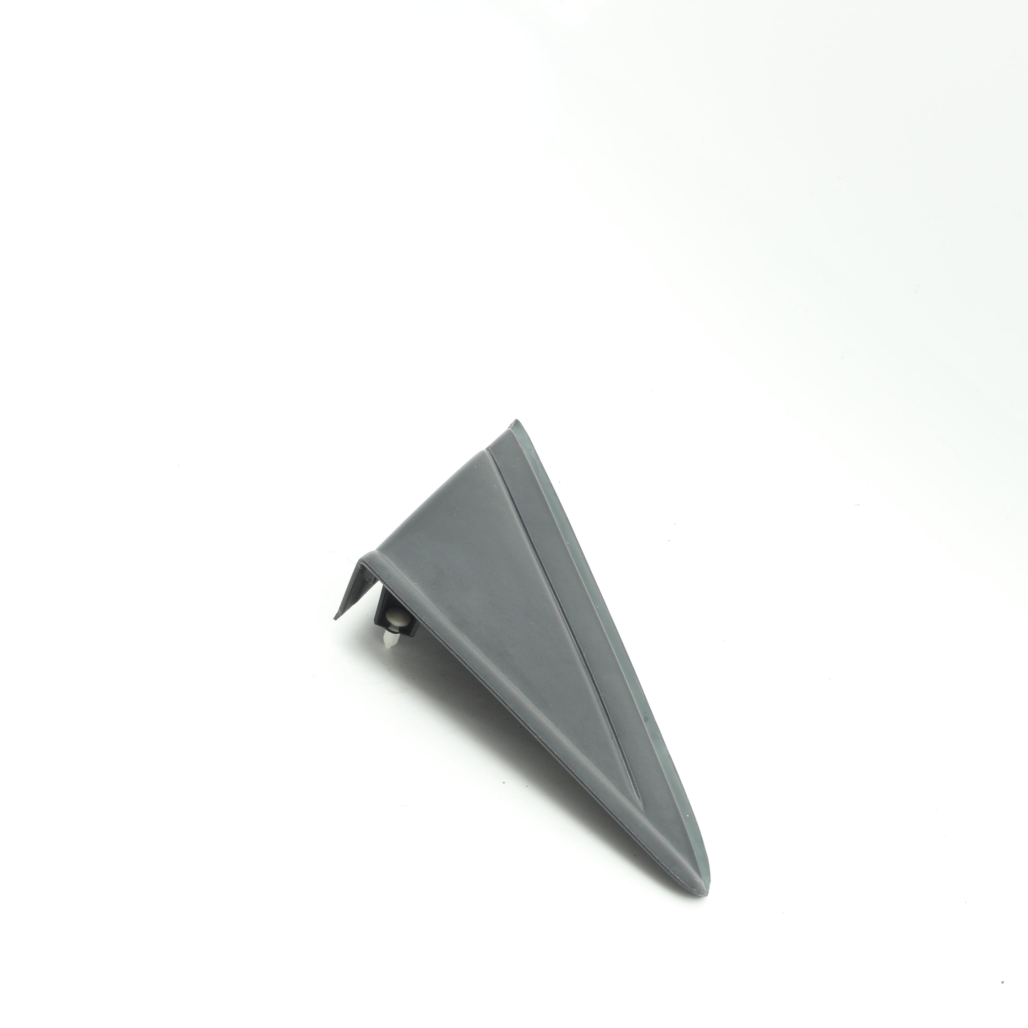Used Ford KUGA 2.0 TDCI Titanium AWD POWERSHIFT Front Corner Triangle Cover