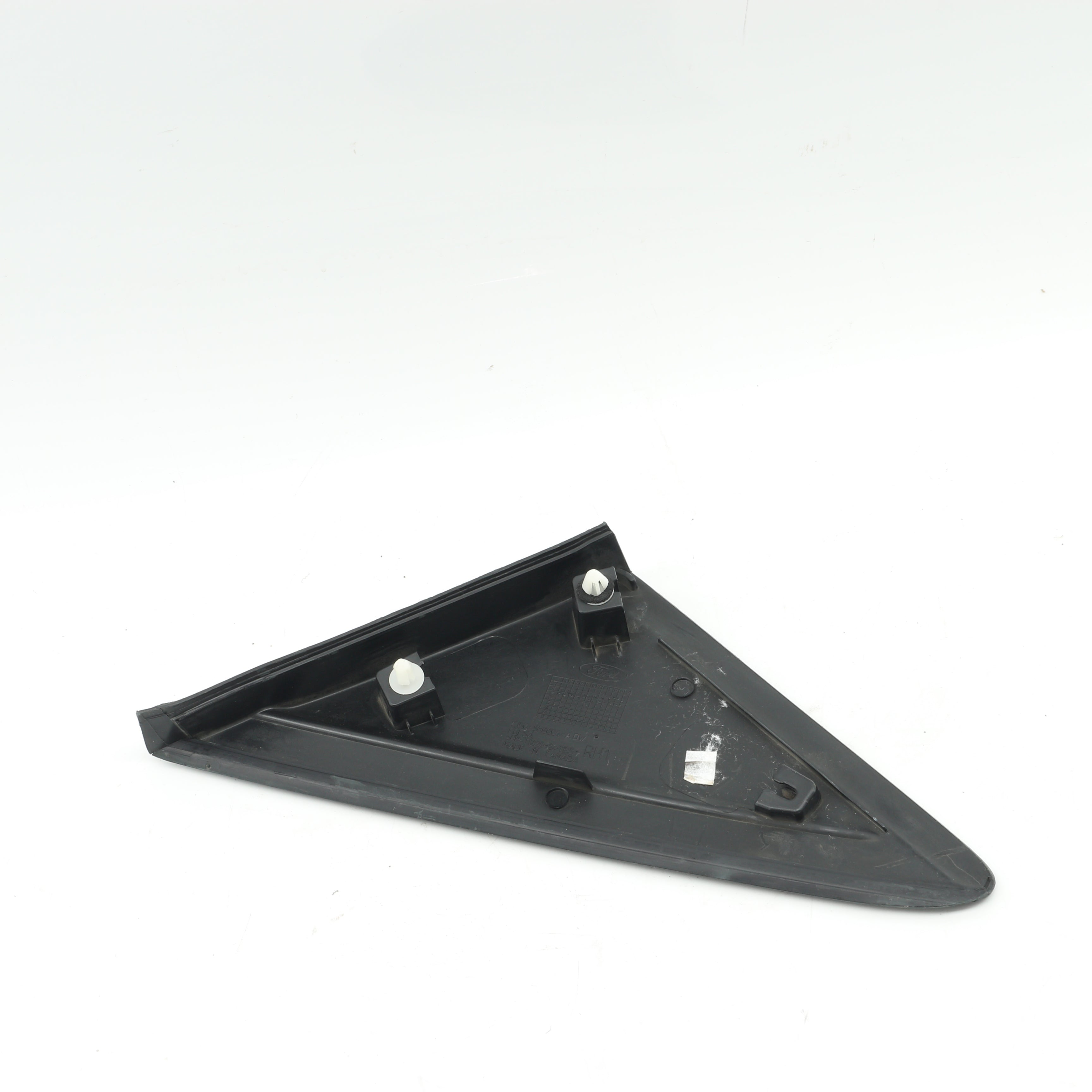 Used Ford KUGA 2.0 TDCI Titanium AWD POWERSHIFT Front Corner Triangle Cover