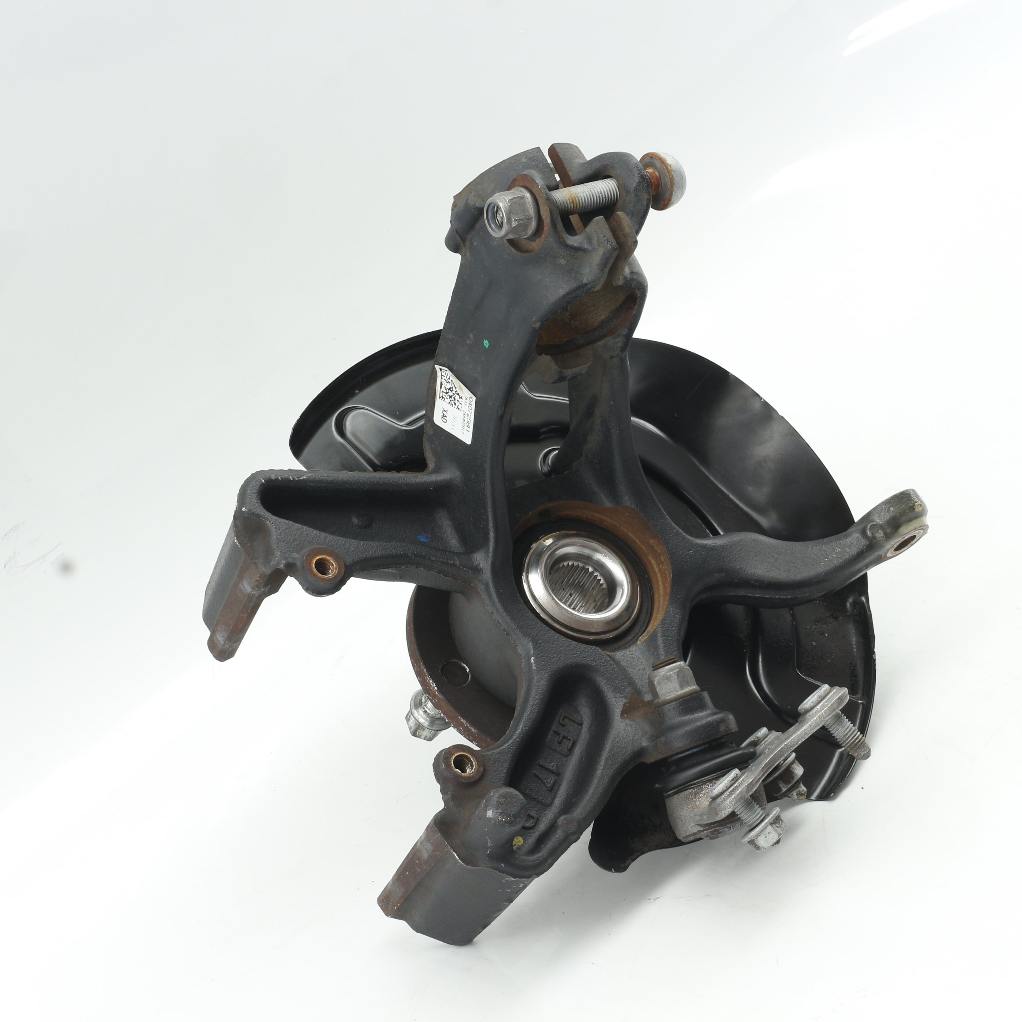 Used VOLKSWAGEN POLO 1.2 TRENDLINE DSG Driver Side Front Knuckle and Hub - OEM Part 2Q0407256H