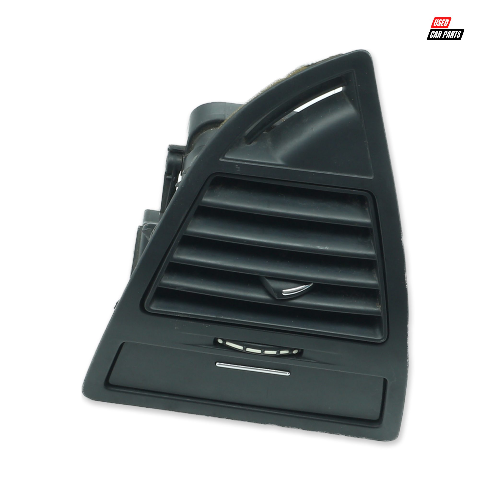 Used Drivers Side Air Vent (Part Number 9646337977) for CITROEN C4 1.6HDi 2005