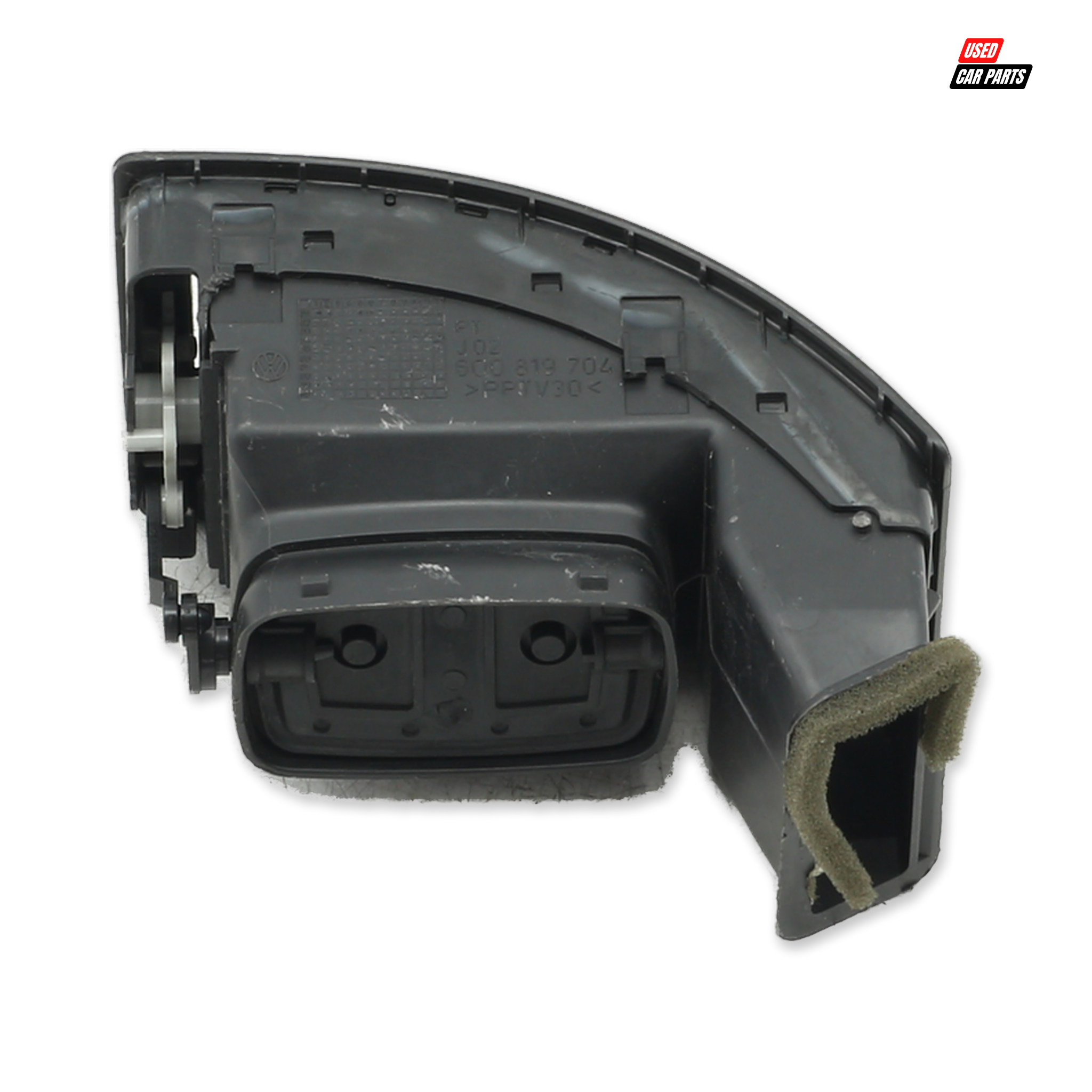 Used Drivers Side Air Vent (Part Number 6Q0819704) for 2009 Volkswagen Polo Mk4 Sedan