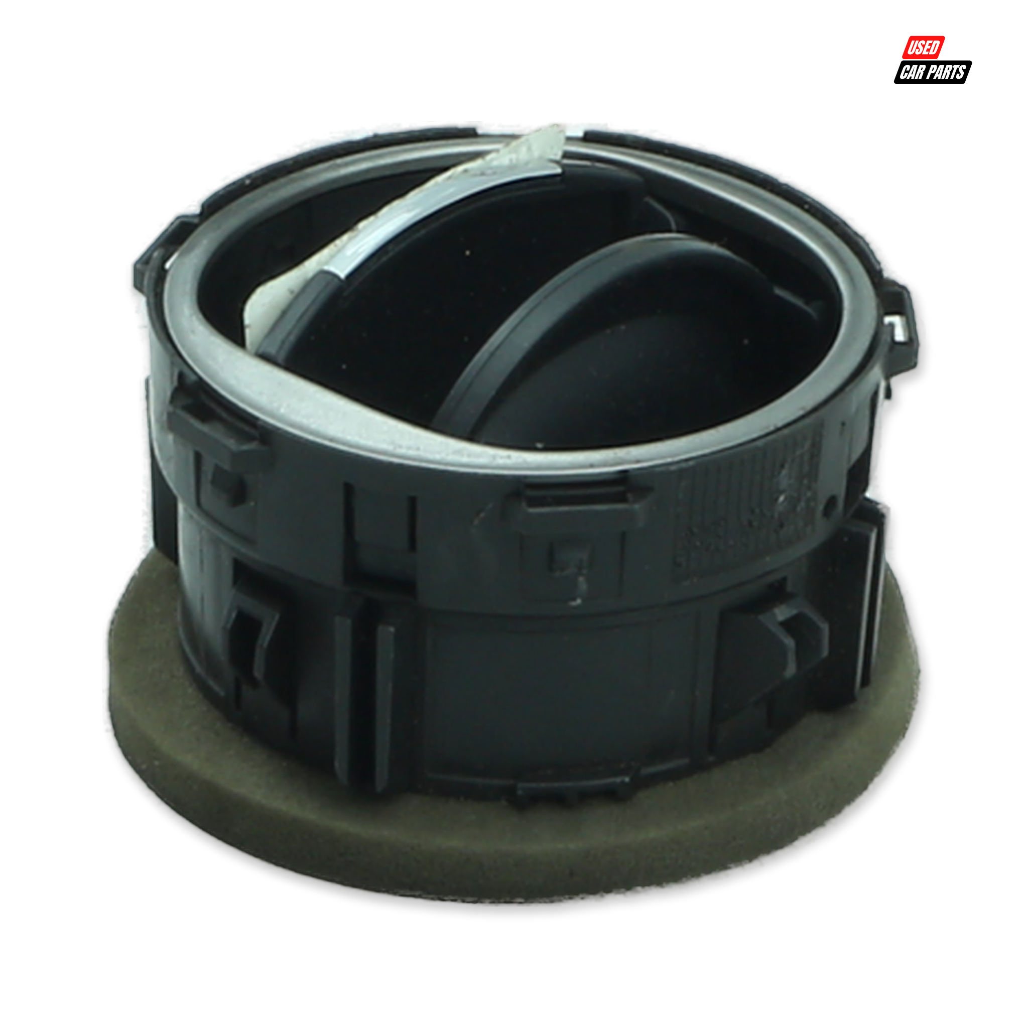 Used Drivers Side Air Vent Duct (Part Number 08239006) for 2015 RENAULT CAPTUR 900T