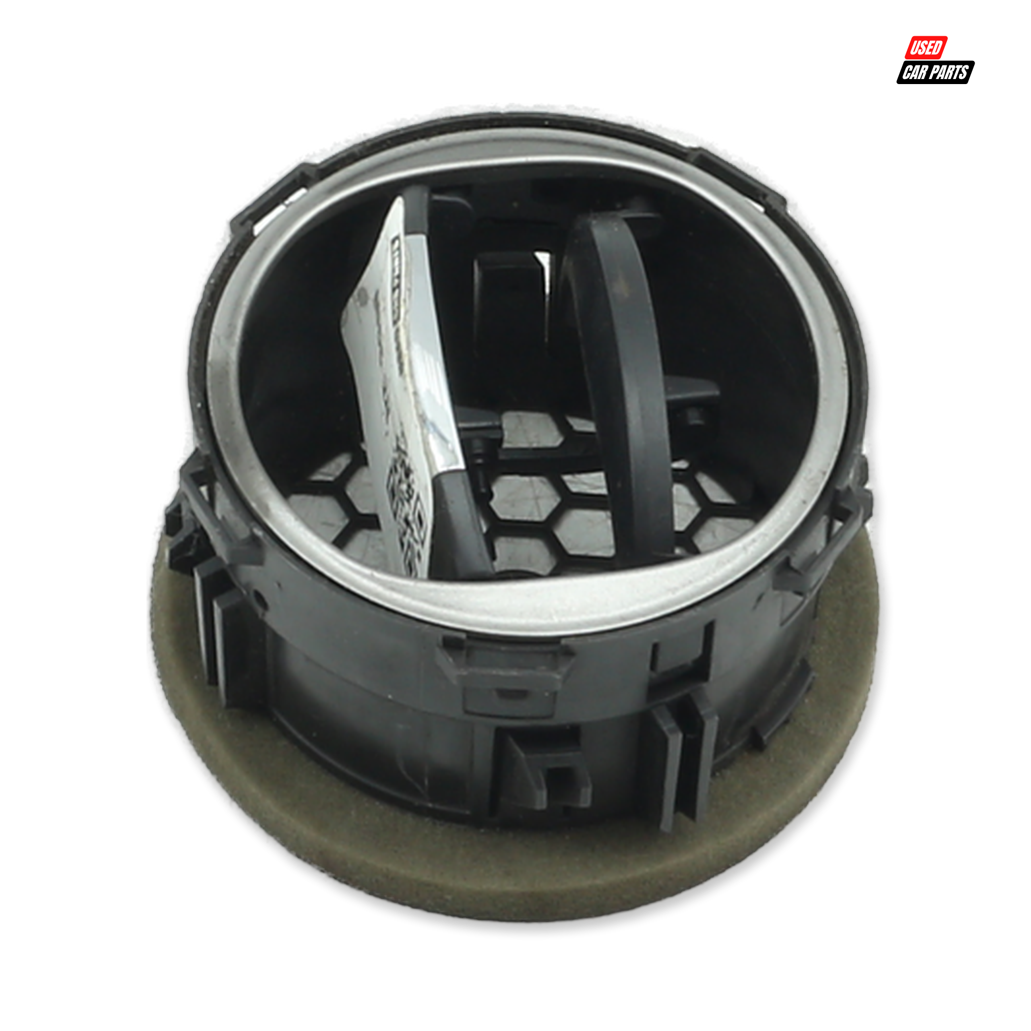 Used Drivers Side Air Vent Duct (Part Number 08239006) for 2015 RENAULT CAPTUR 900T