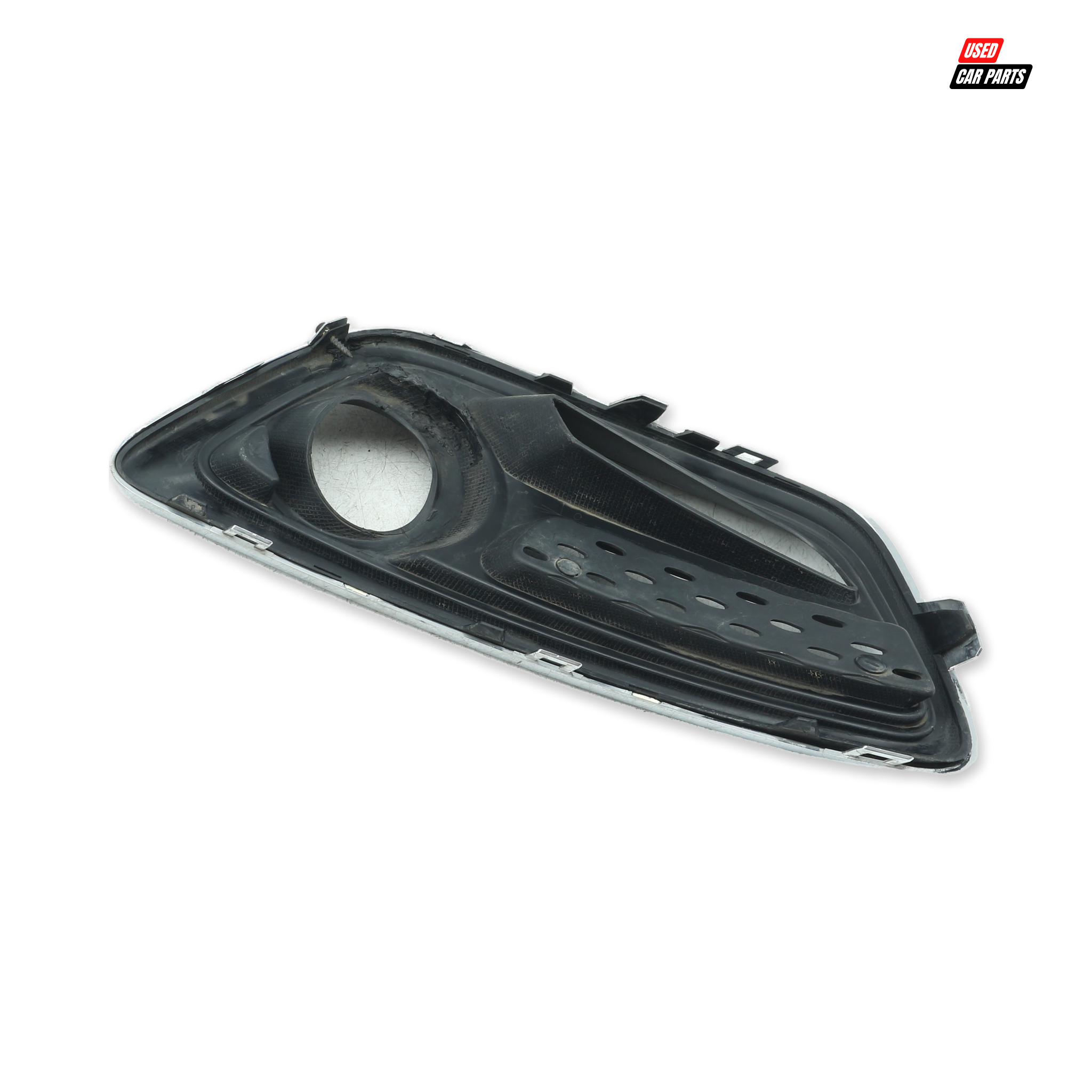 Used BMW 320i 2013 Drivers Side Fog Light Grill (Salvaged)