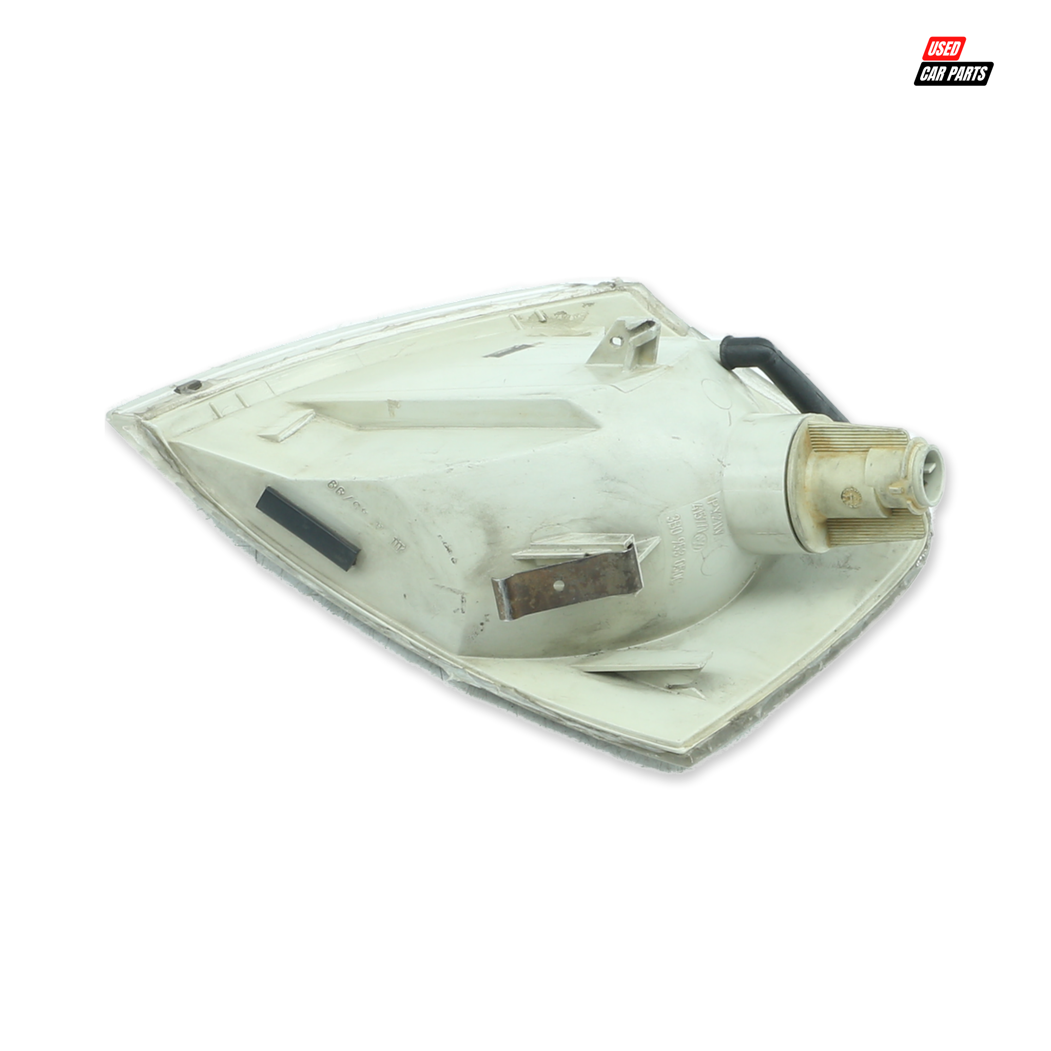 Used Drivers Side Front Fog Light (Part Number 3B0953050C) for VOLKSWAGEN PASSAT 2000