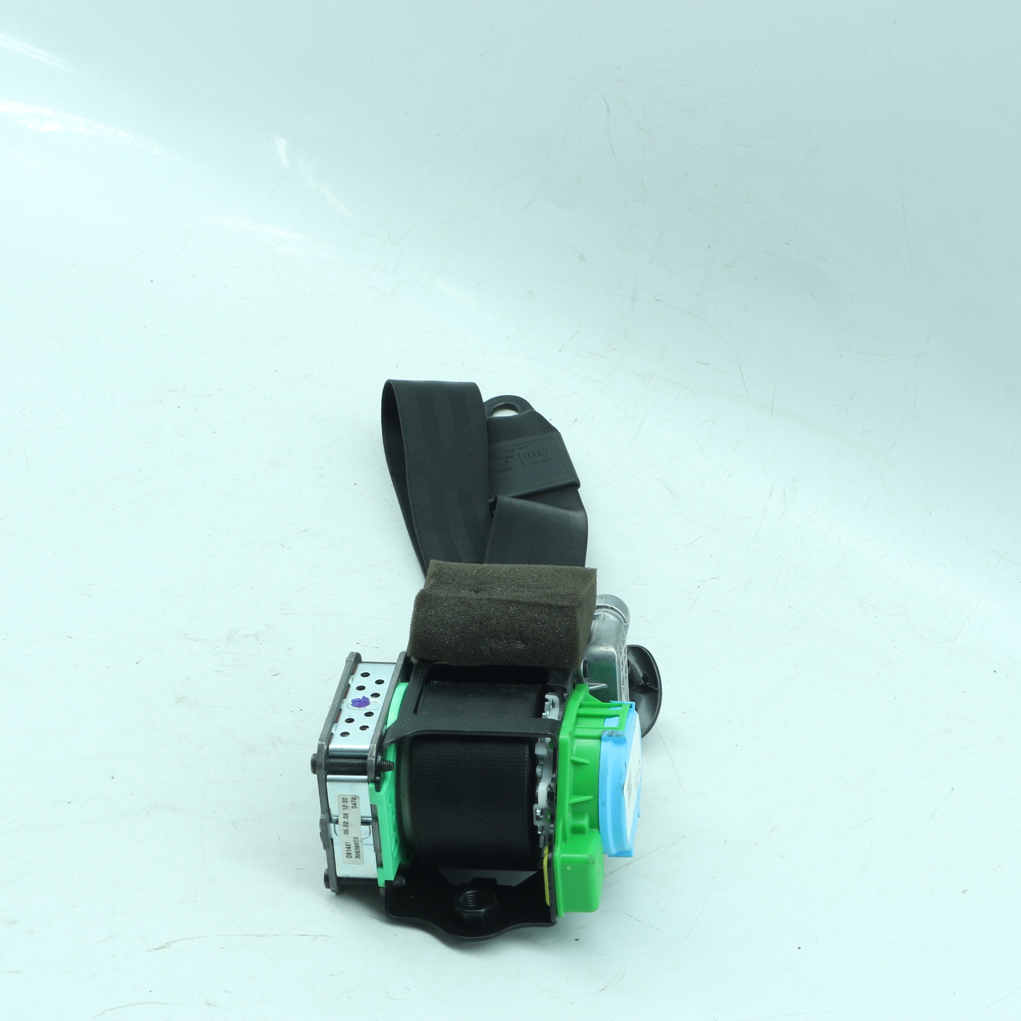 Used AUDI A5 S5 QUATTRO Drivers Side Front Seatbelt - OEM Part 305797410