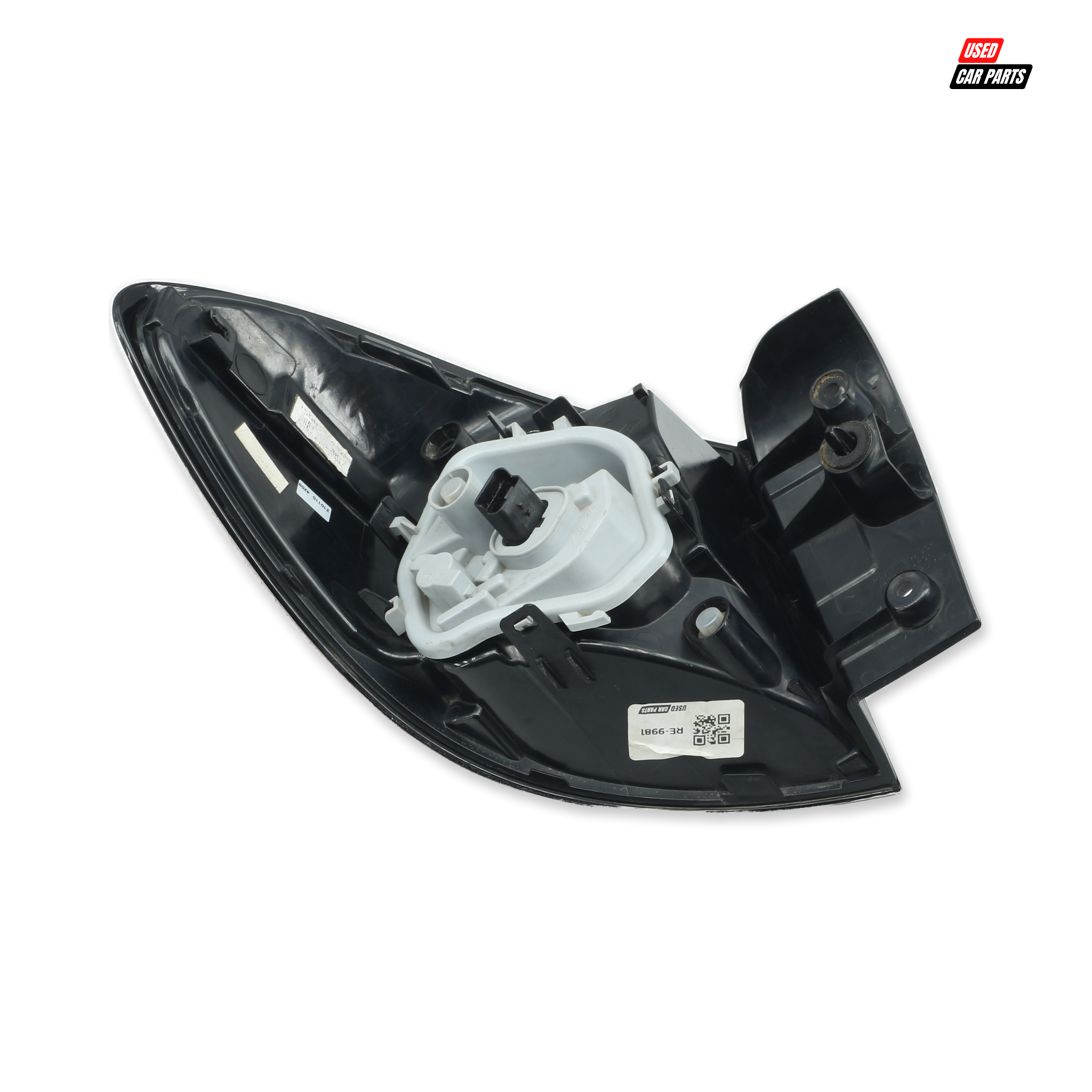 Used Renault Captur 2015 Drivers Side Tail Light (Part Number 265509762R)