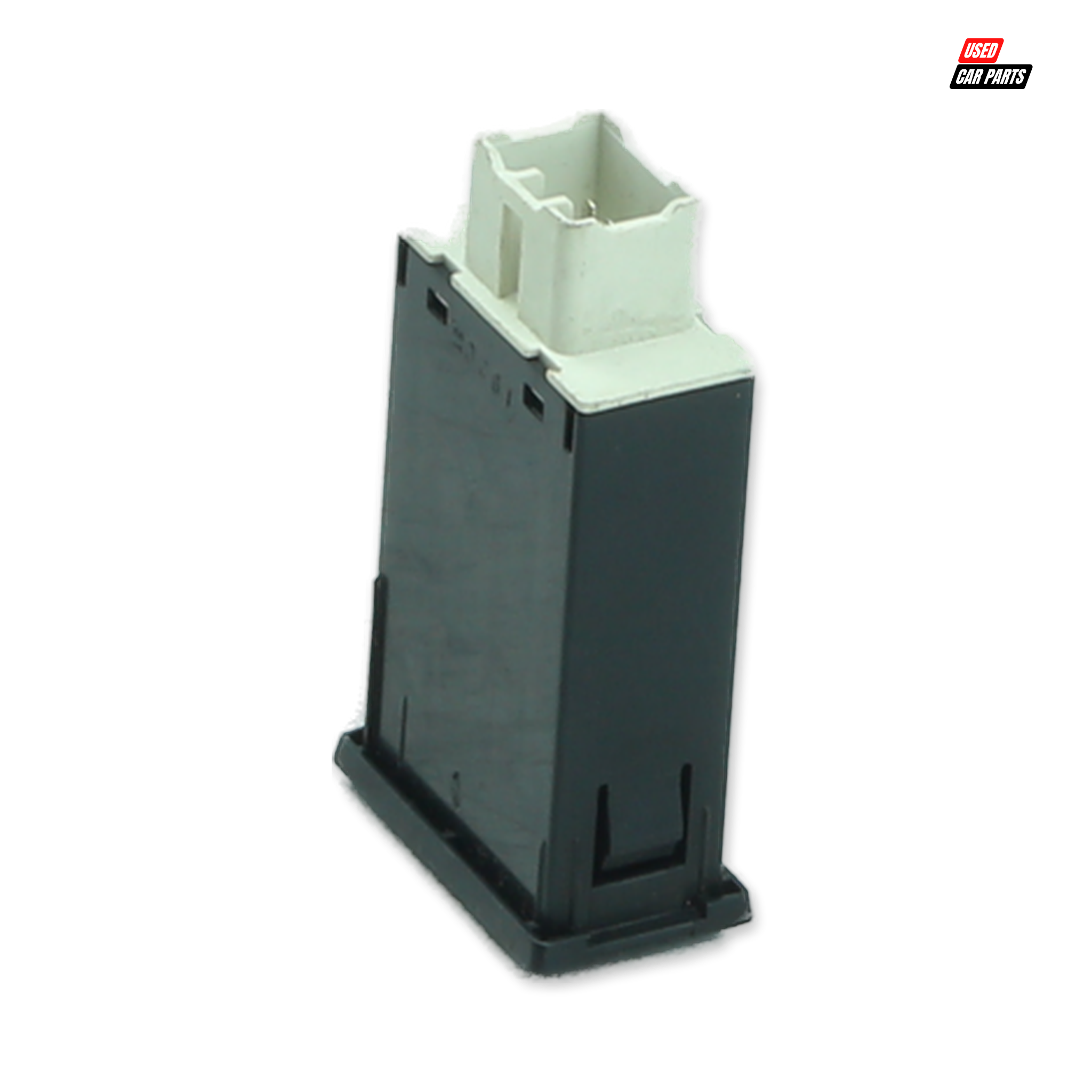 Used Fog Light Switch (Part Number T113732050) for 2014 CHERY 1.6 TX