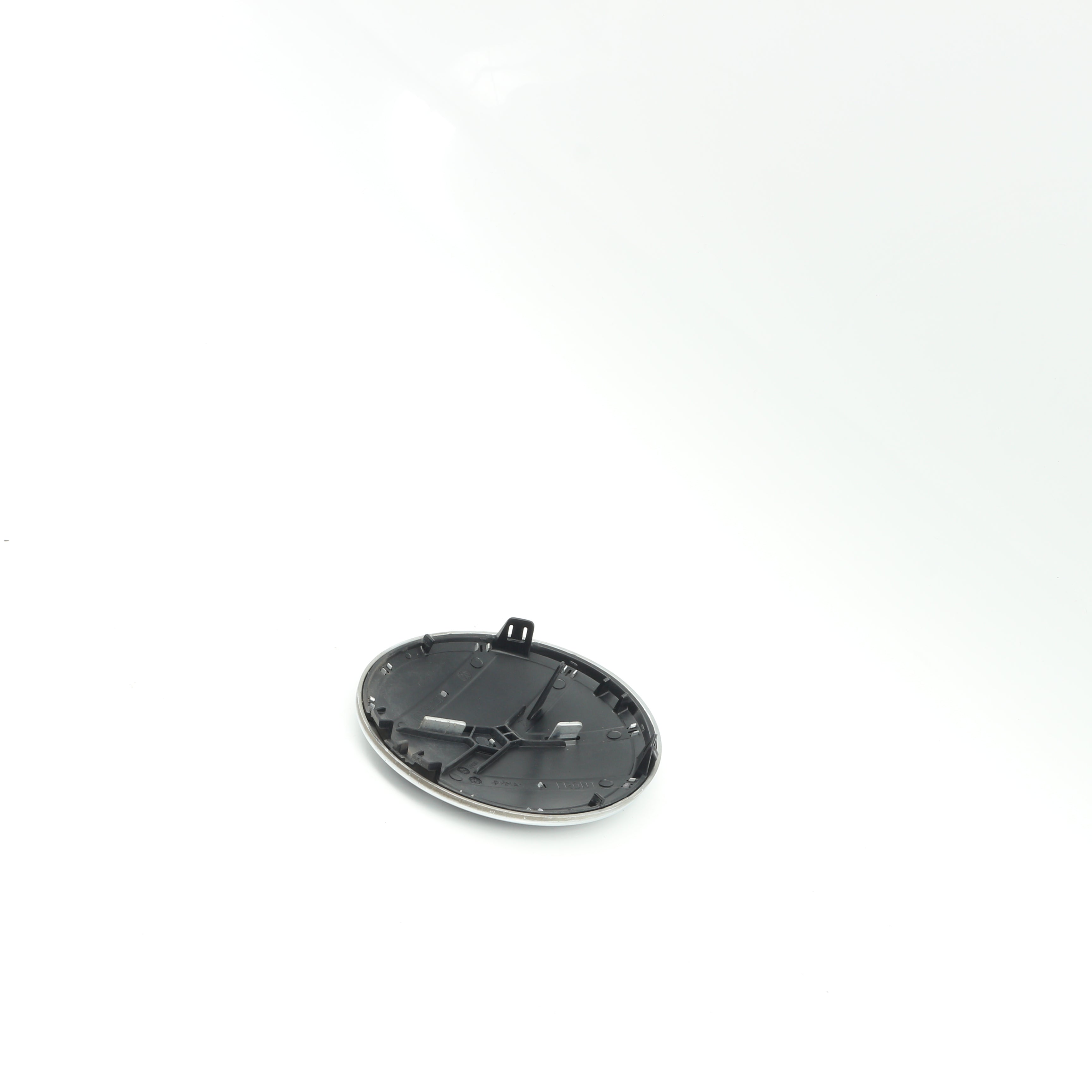 Used Volkswagen Polo 1.2 Trendline DSG Front Emblem Badge - OEM Part 3GO853601B