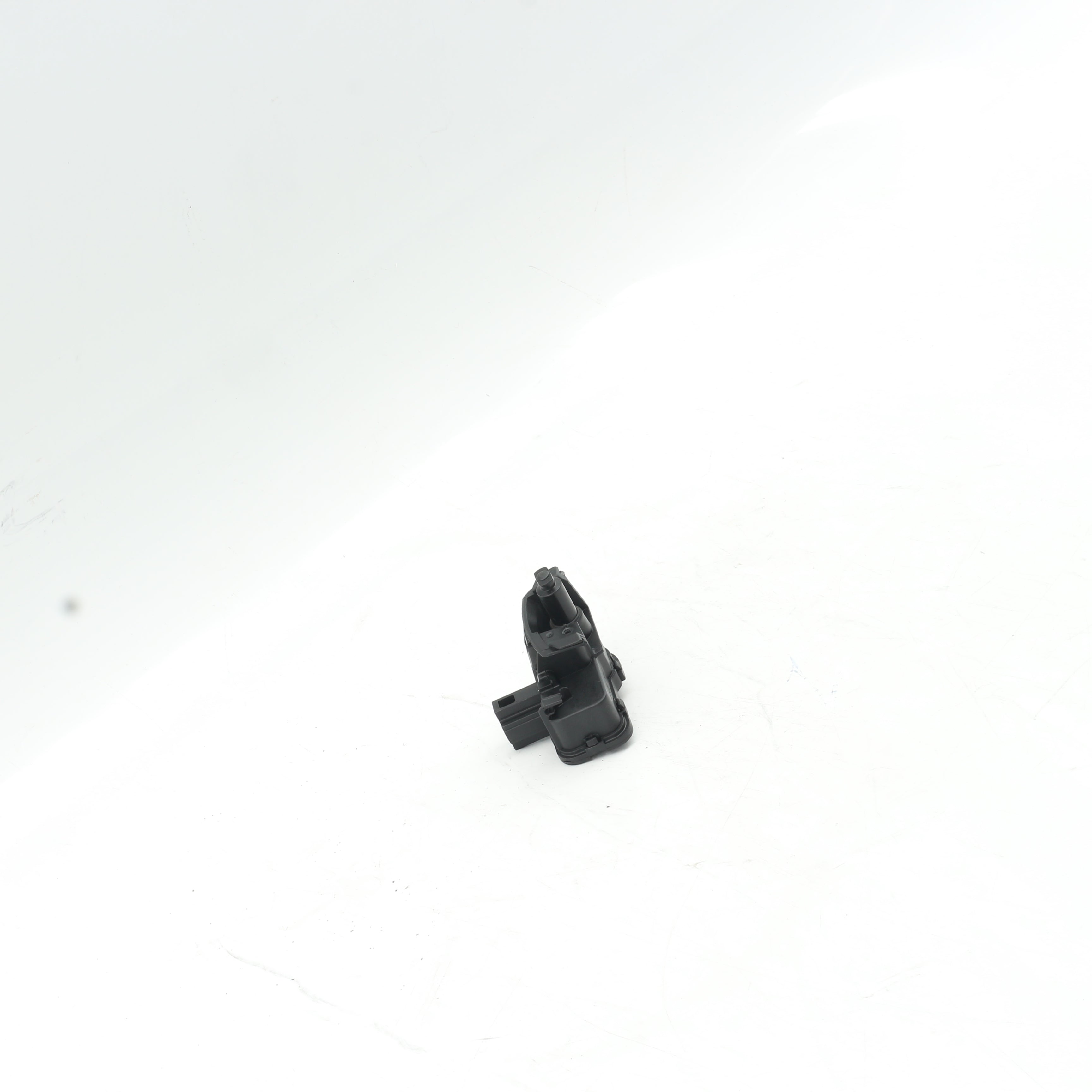 Used VW Polo 1.2 Trendline DSG Fuel Cap Cover Actuator - 7P0810773D