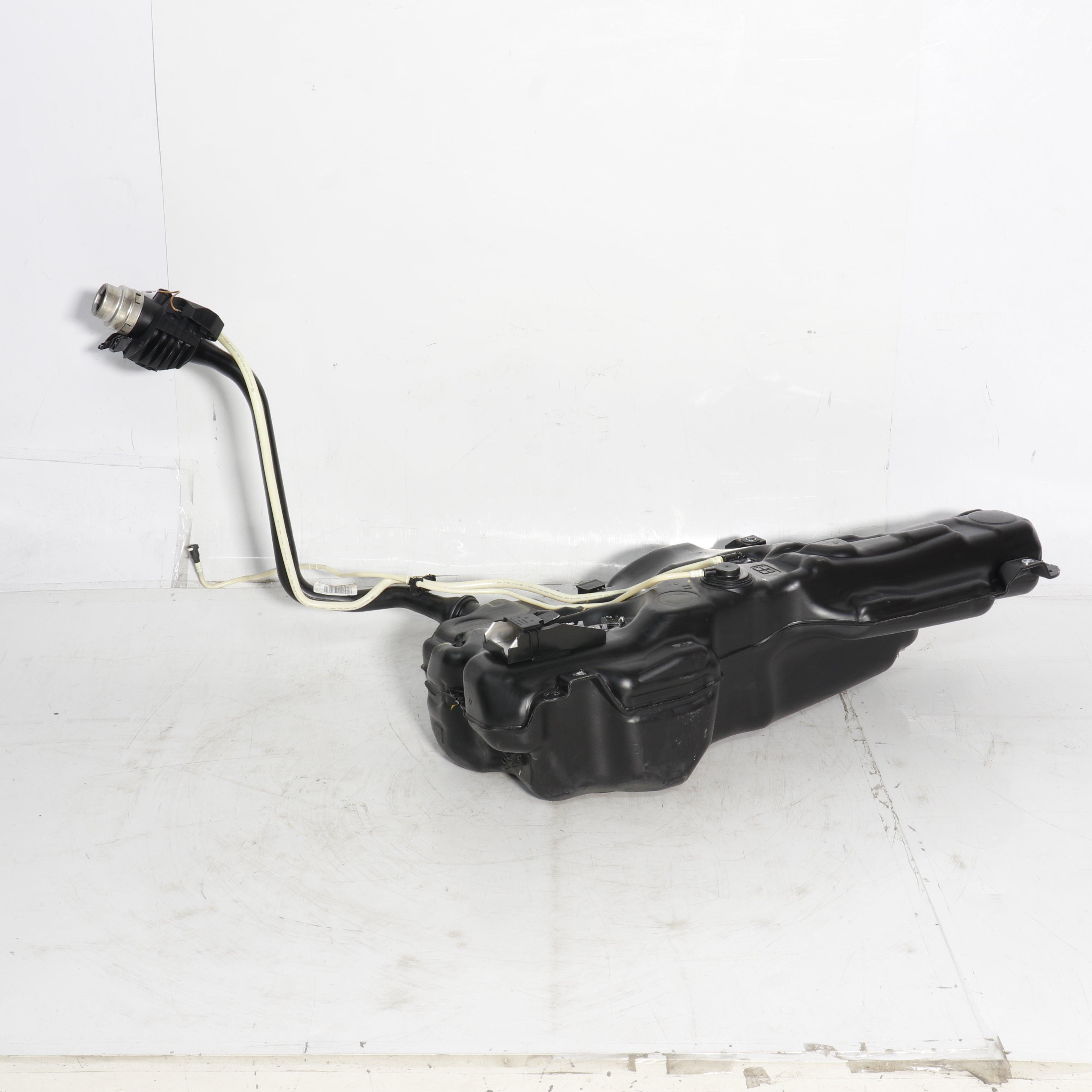 Used VOLKSWAGEN POLO 1.2 TRENDLINE DSG Fuel Tank - OEM Part 2Q0201021ET