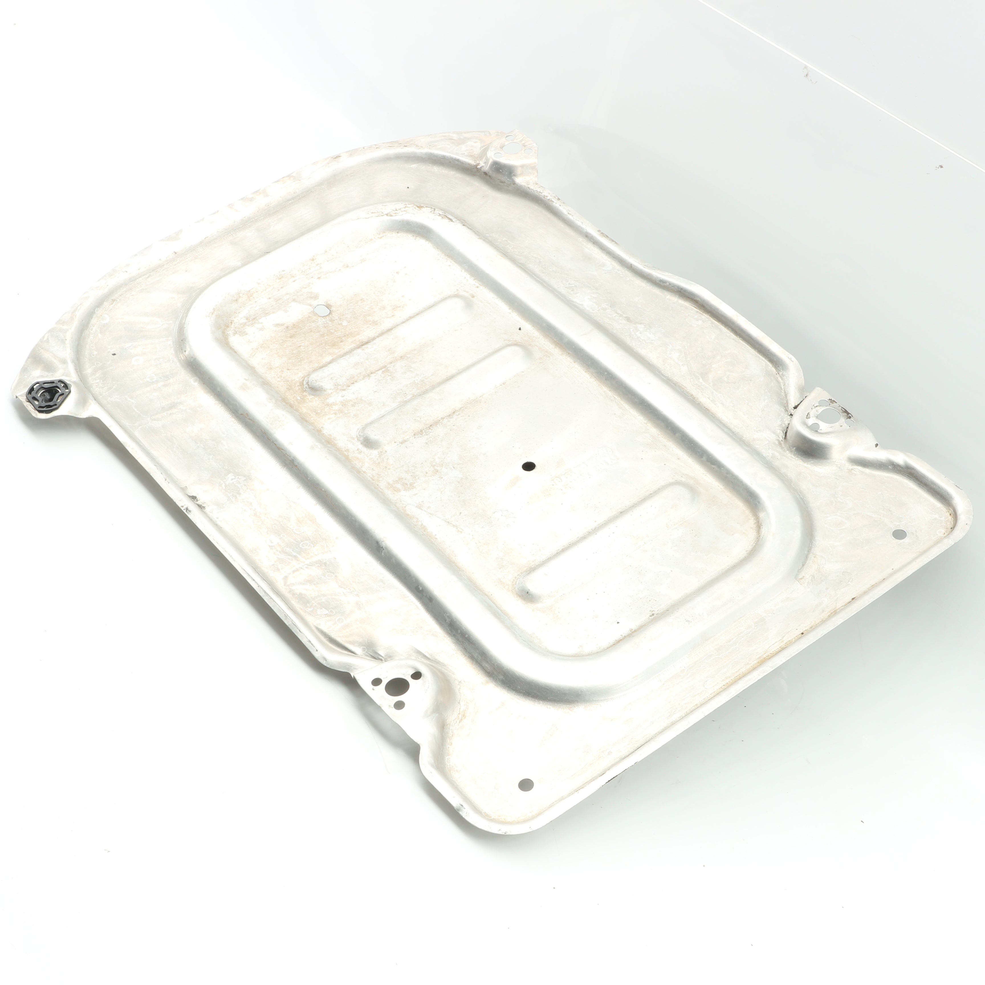 Used VOLKSWAGEN POLO 1.2 TRENDLINE DSG Heat Shield Plate - OEM Part 2Q082522901