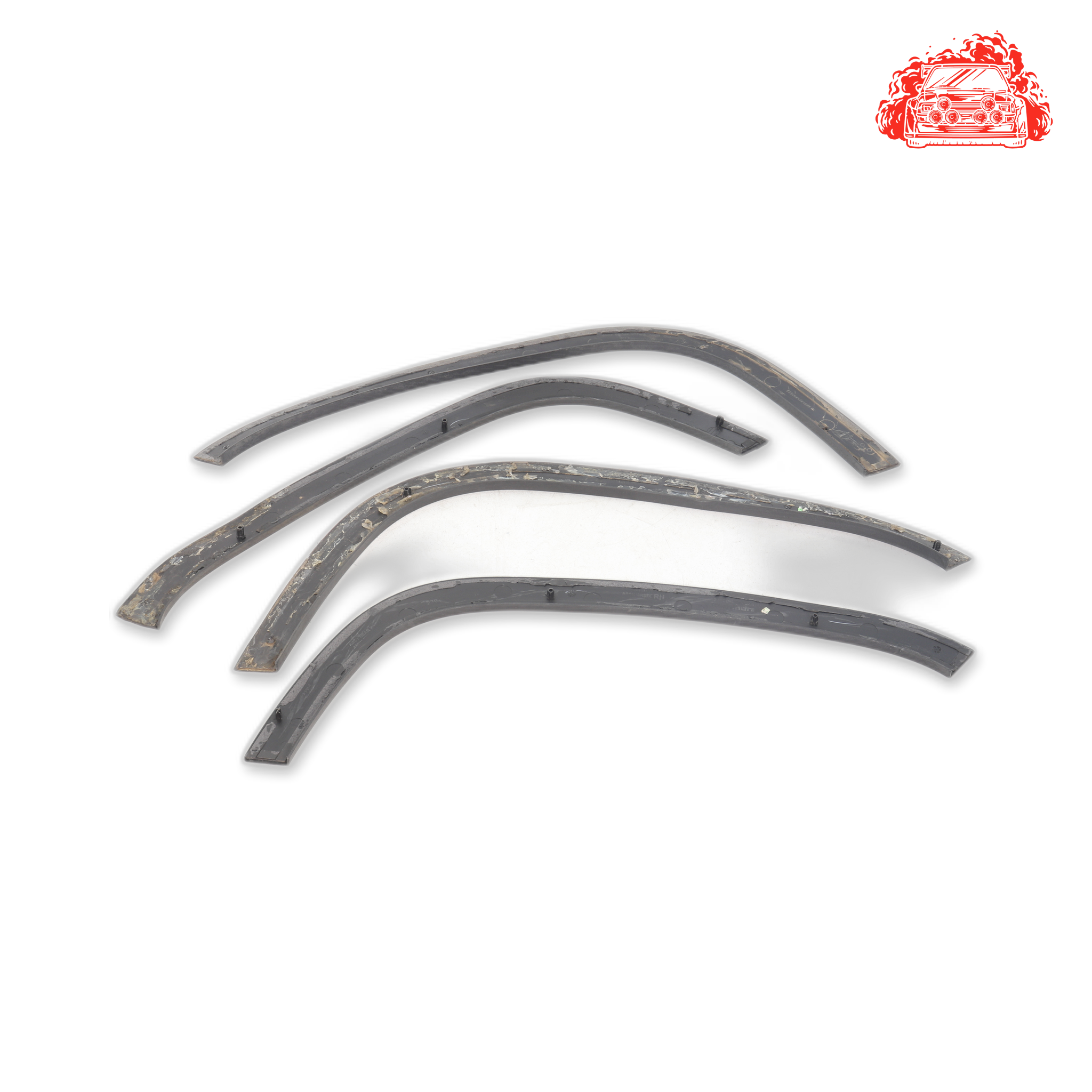 Used MAHINDRA Tuv300 T8 Wheel Arch Set - OEM Part 2302CU300270N