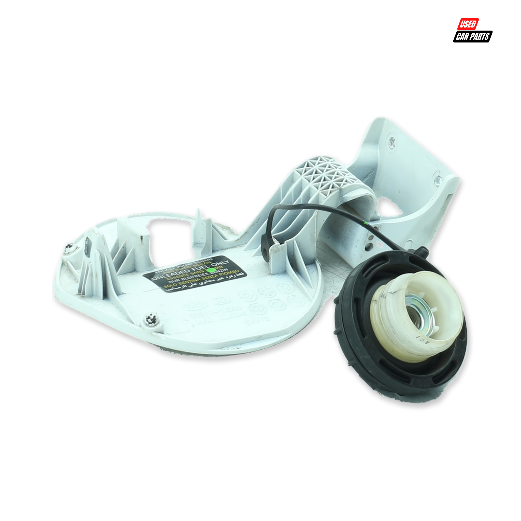 Used Outer Fuel Cover With Fuel Cap (Part Number 695101J000) for 2014 Hyundai i20 Active (Facelift)