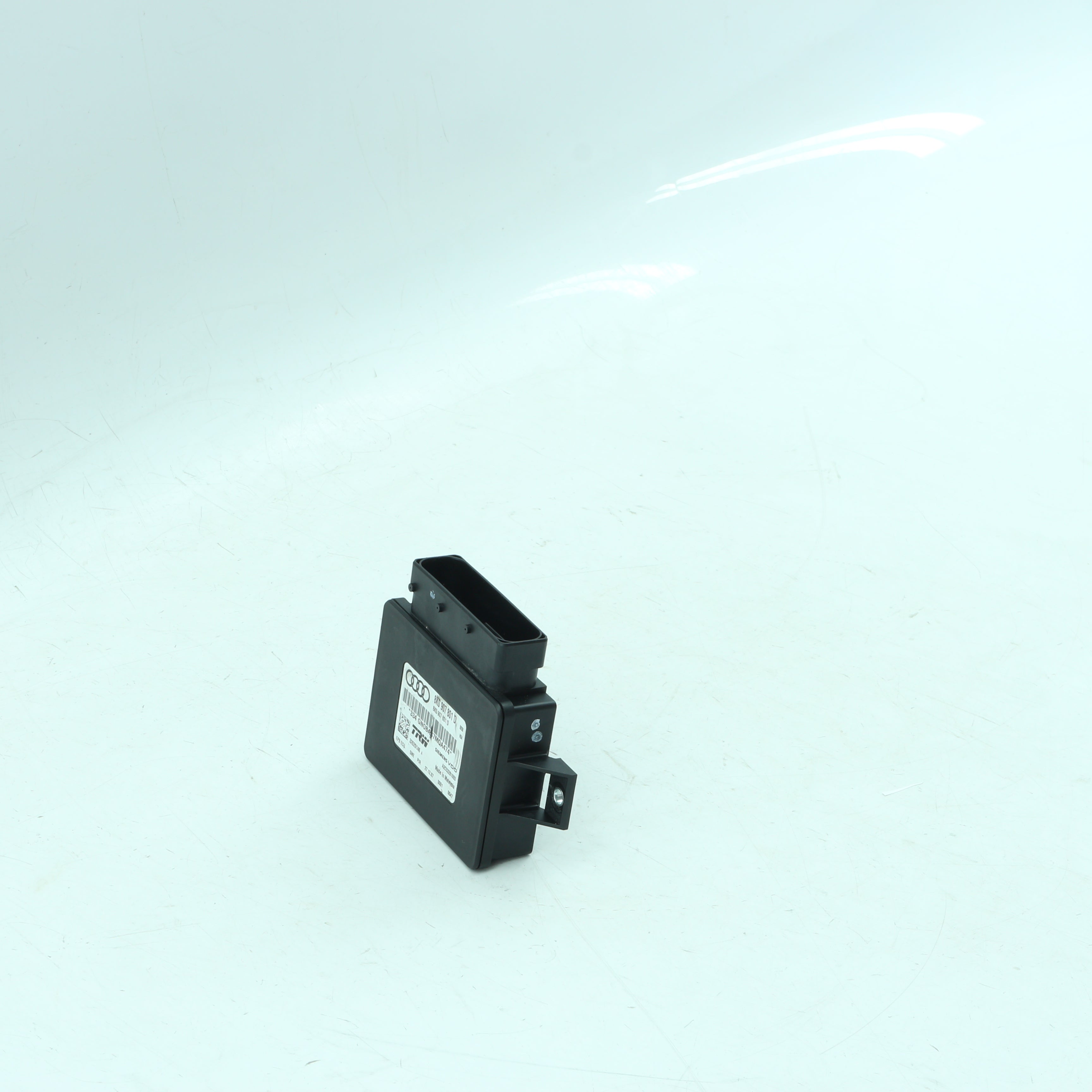 Used AUDI A5 S5 QUATTRO Parking Brake Control Module - OEM Part 8K0907801D
