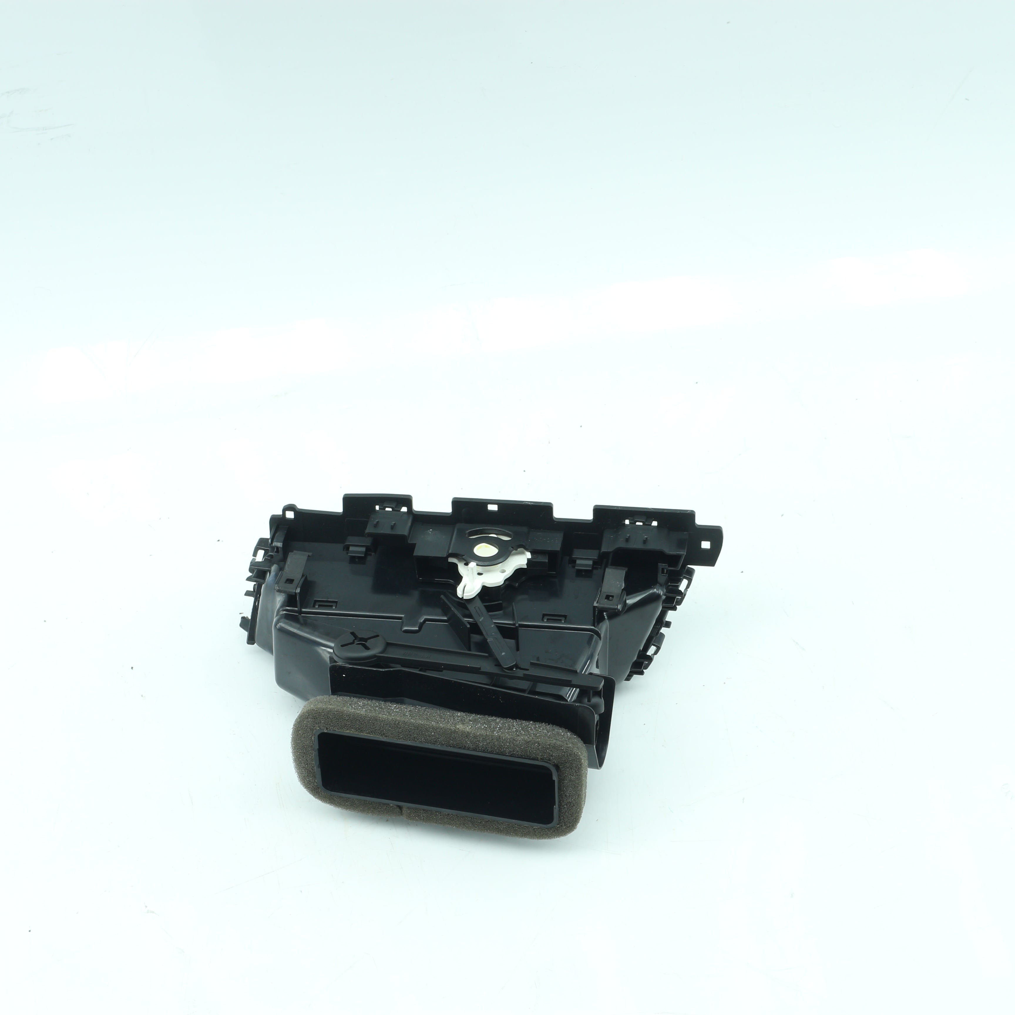 Used VOLKSWAGEN POLO 1.2 TRENDLINE DSG Dashboard Air Vent - OEM 2G2819703