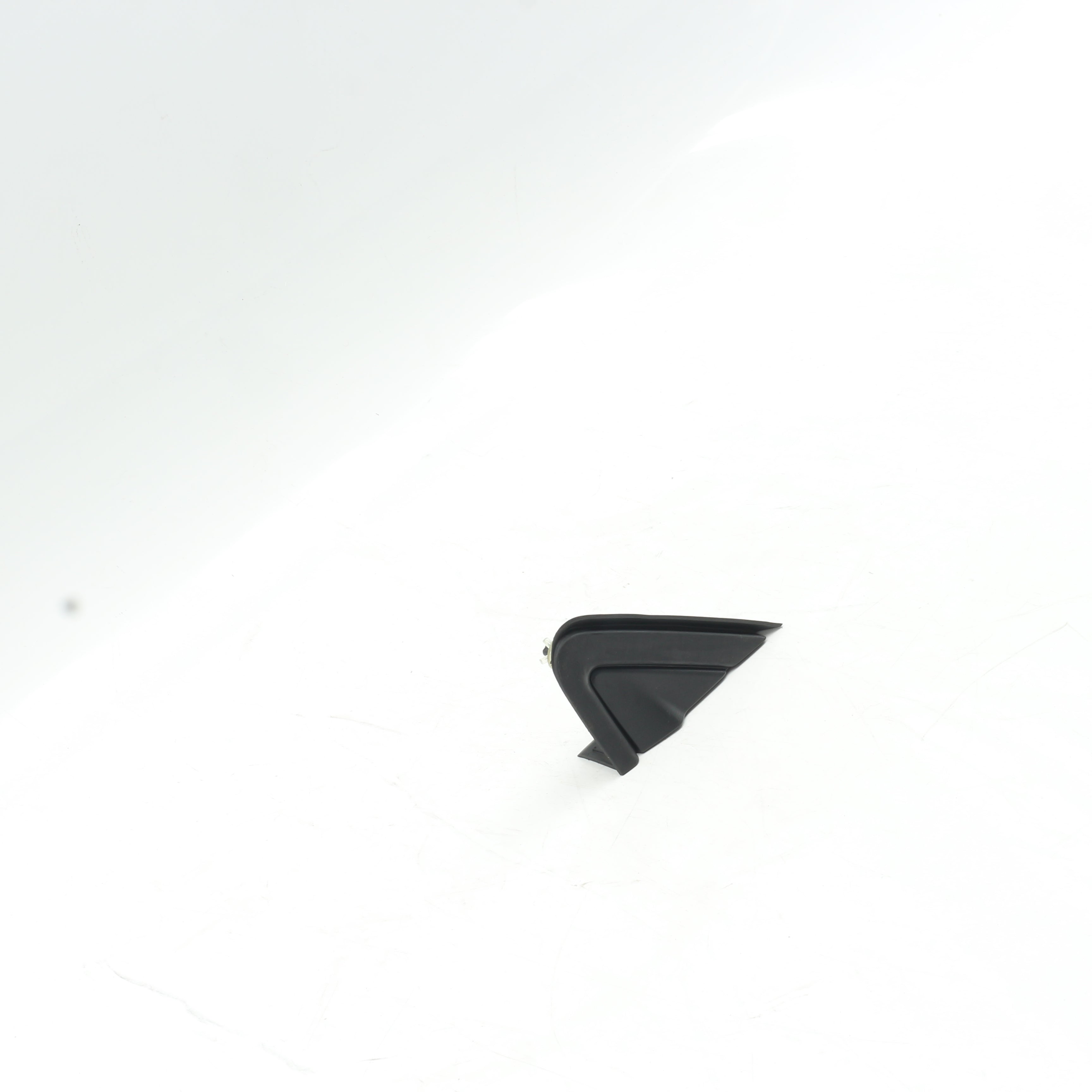 Used VW Polo 1.2 Trendline DSG Front Corner Cover 2G0853273