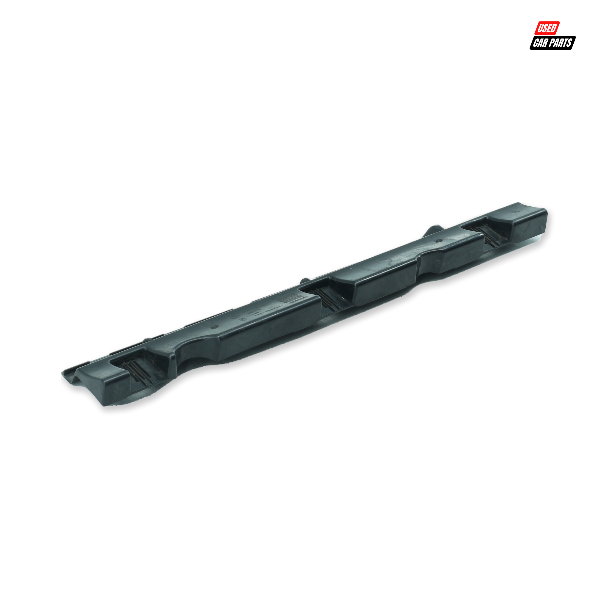 Used BMW Passenger Side Sideskirt Bracket (51777202657) - Salvage Yard