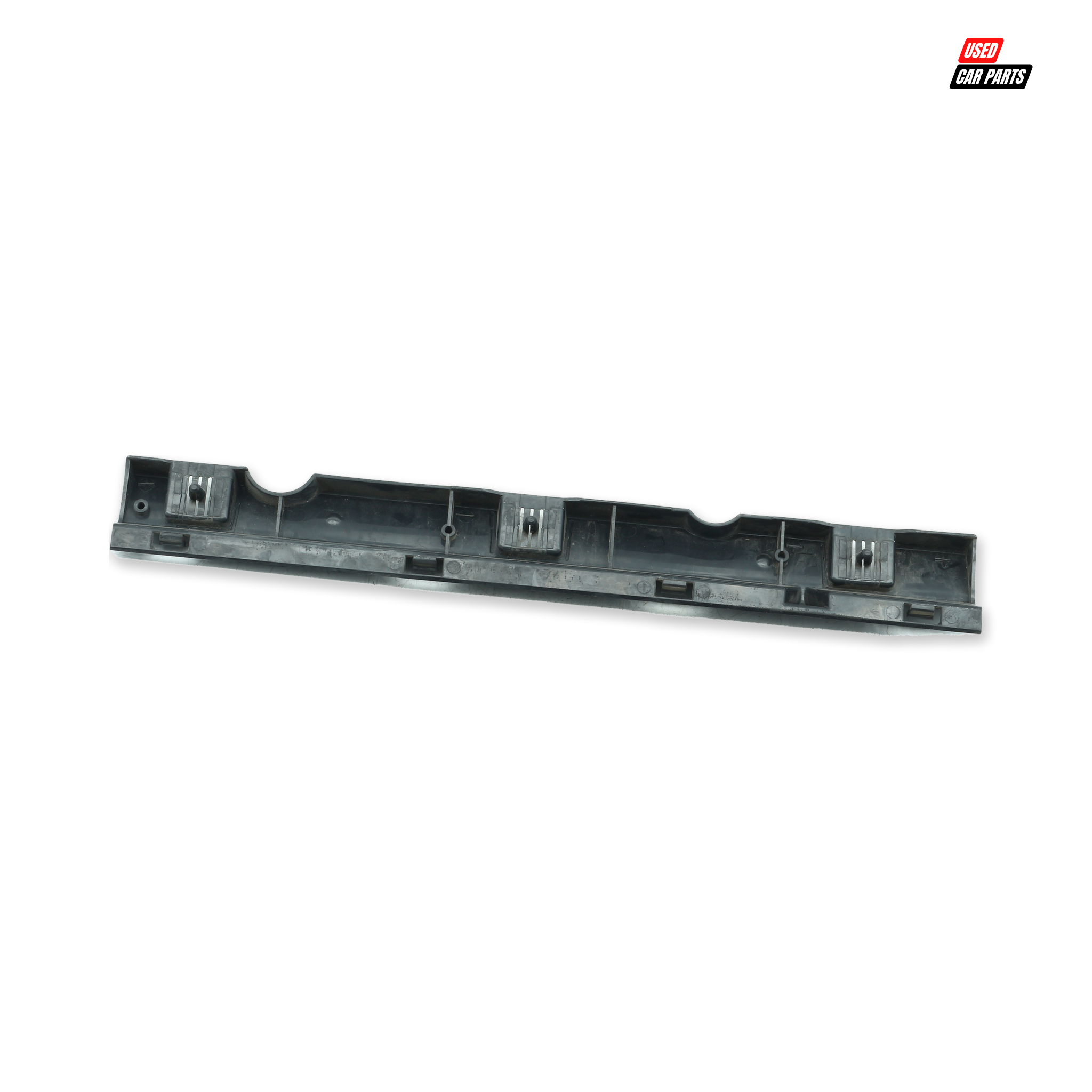 Used BMW Passenger Side Sideskirt Bracket (51777202657) - Salvage Yard