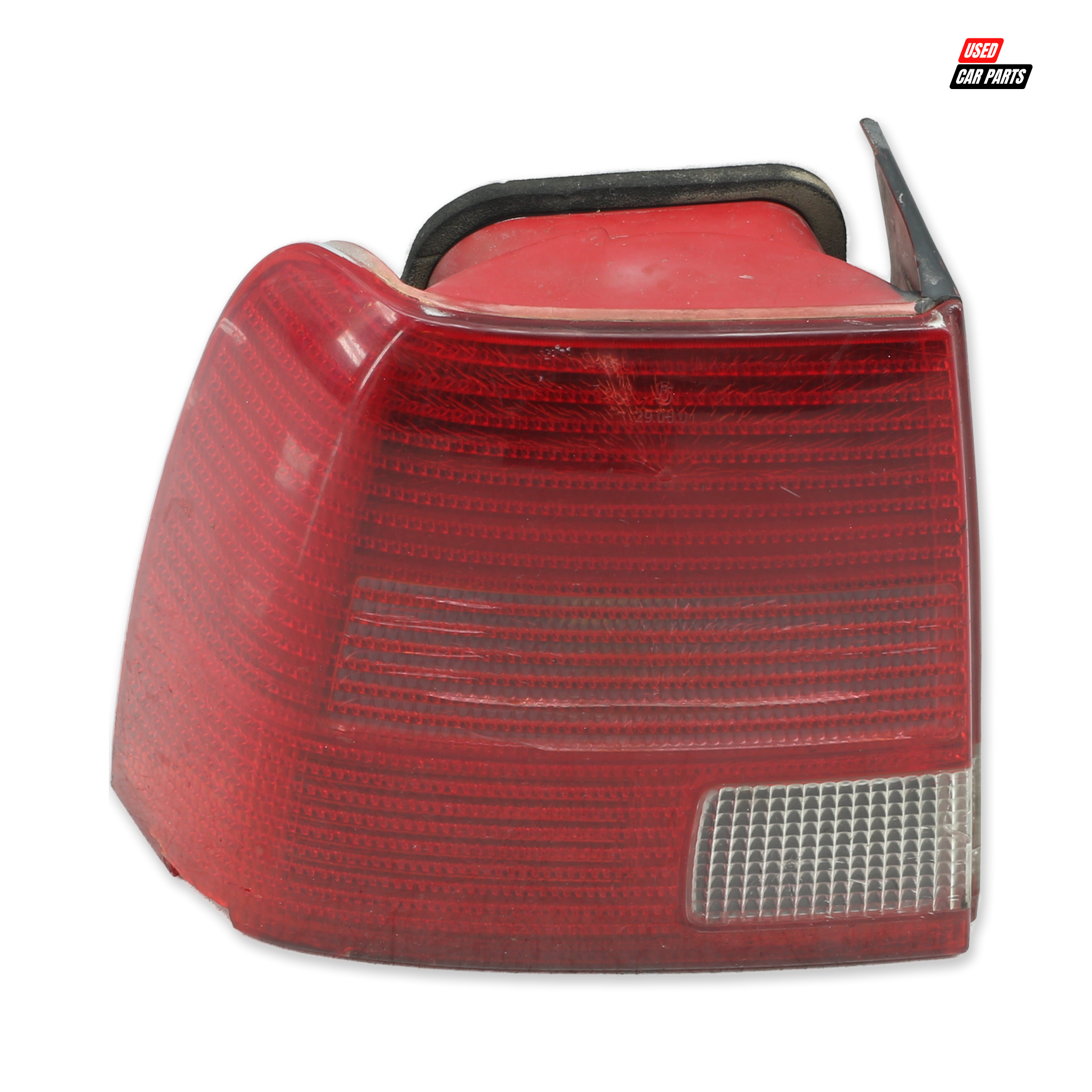 Used Passengers Side Tail Light (Part Number 3B5945257) for 2000 VOLKSWAGEN PASSAT