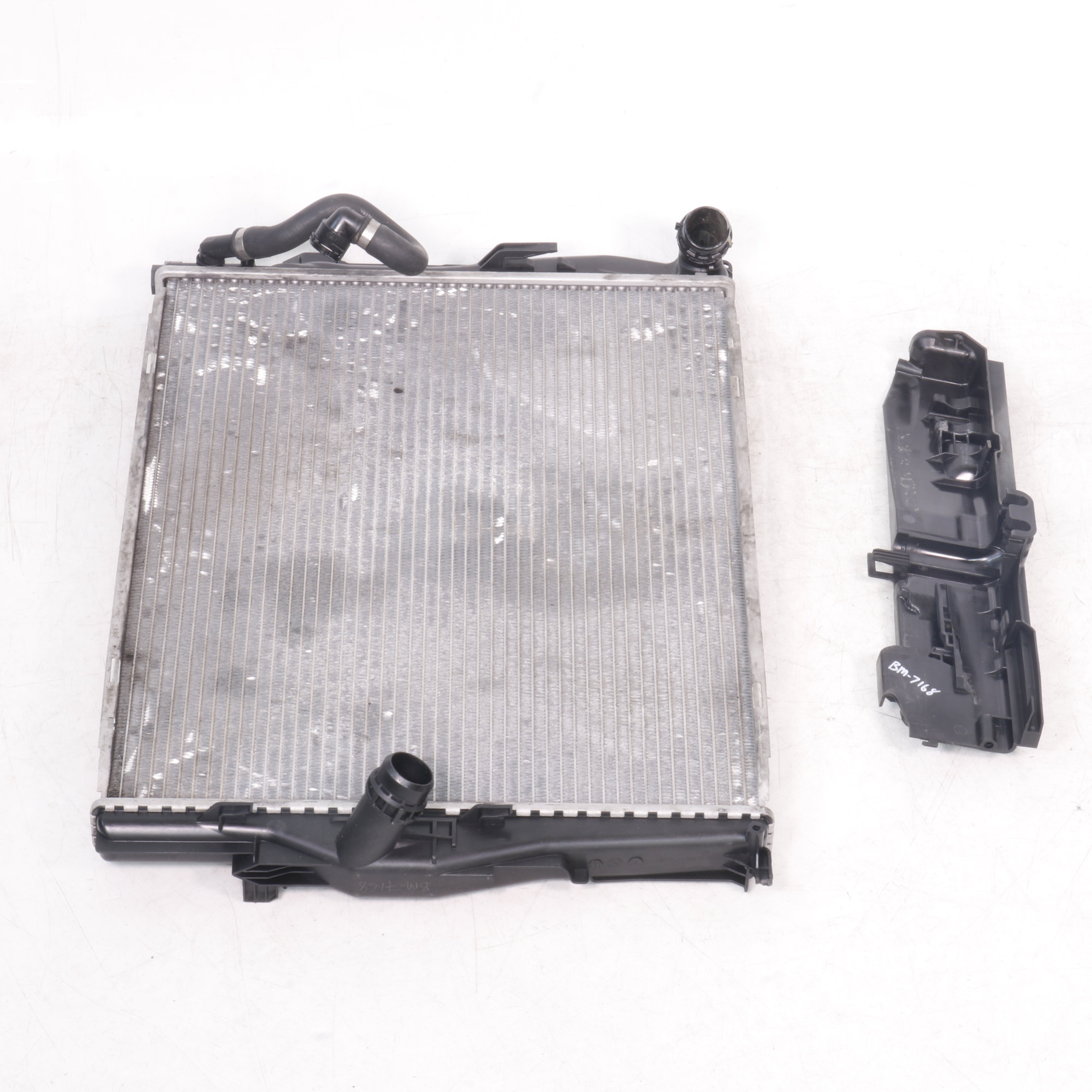 Used BMW 320i A/T (E90) radiator - PA66GF30,17107547454