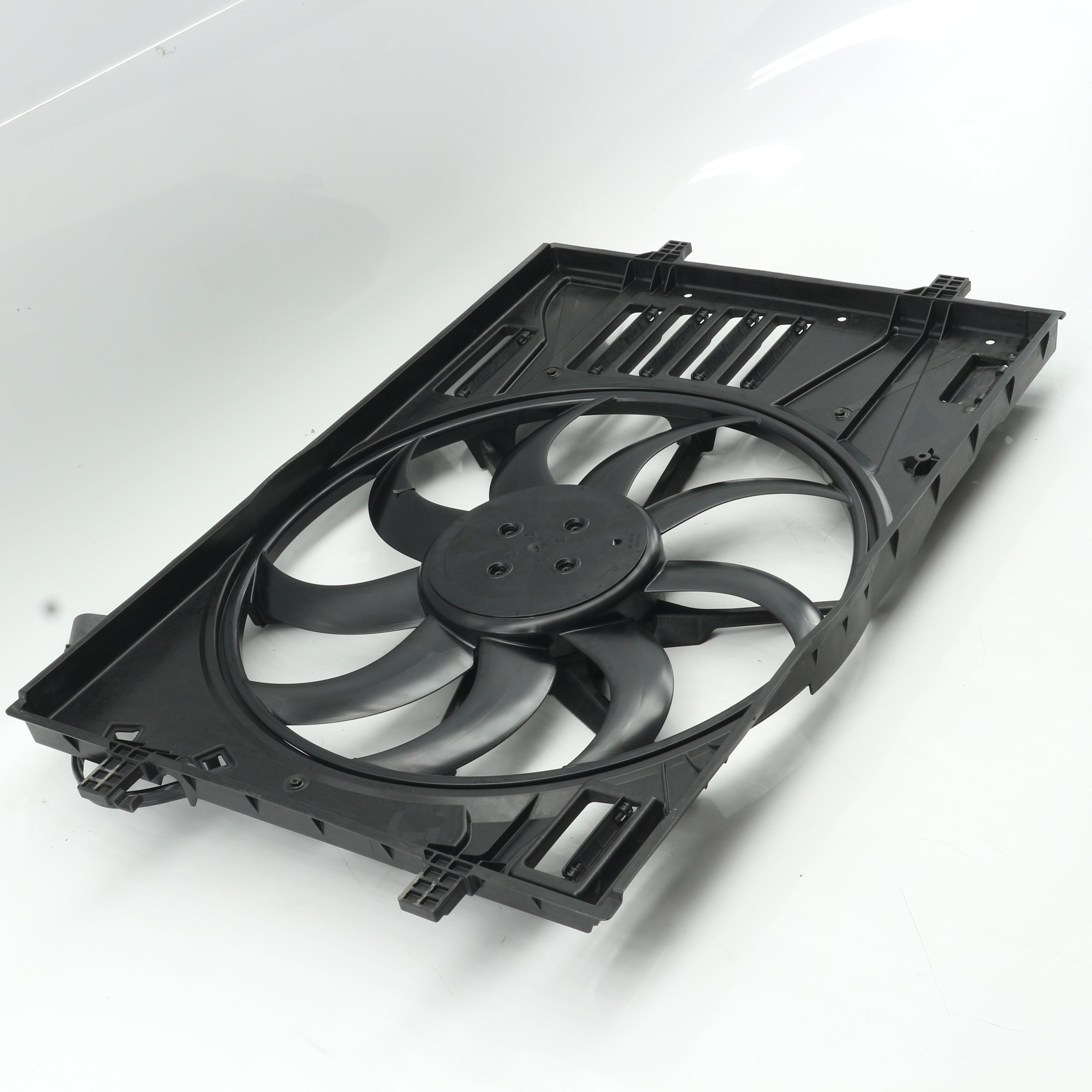 Used VW Polo 1.2 Trendline DSG Radiator Fan 2Q0121207