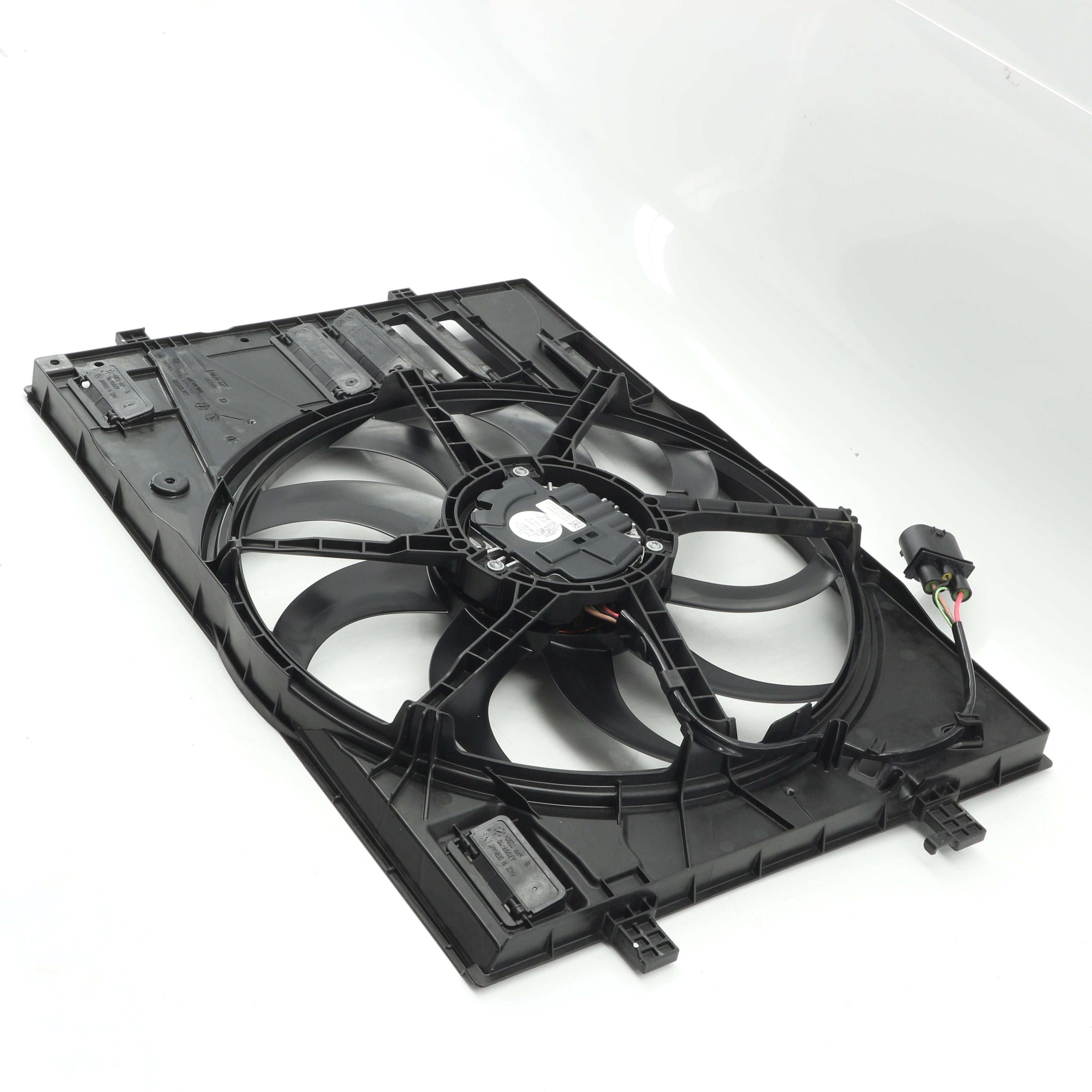 Used VW Polo 1.2 Trendline DSG Radiator Fan 2Q0121207
