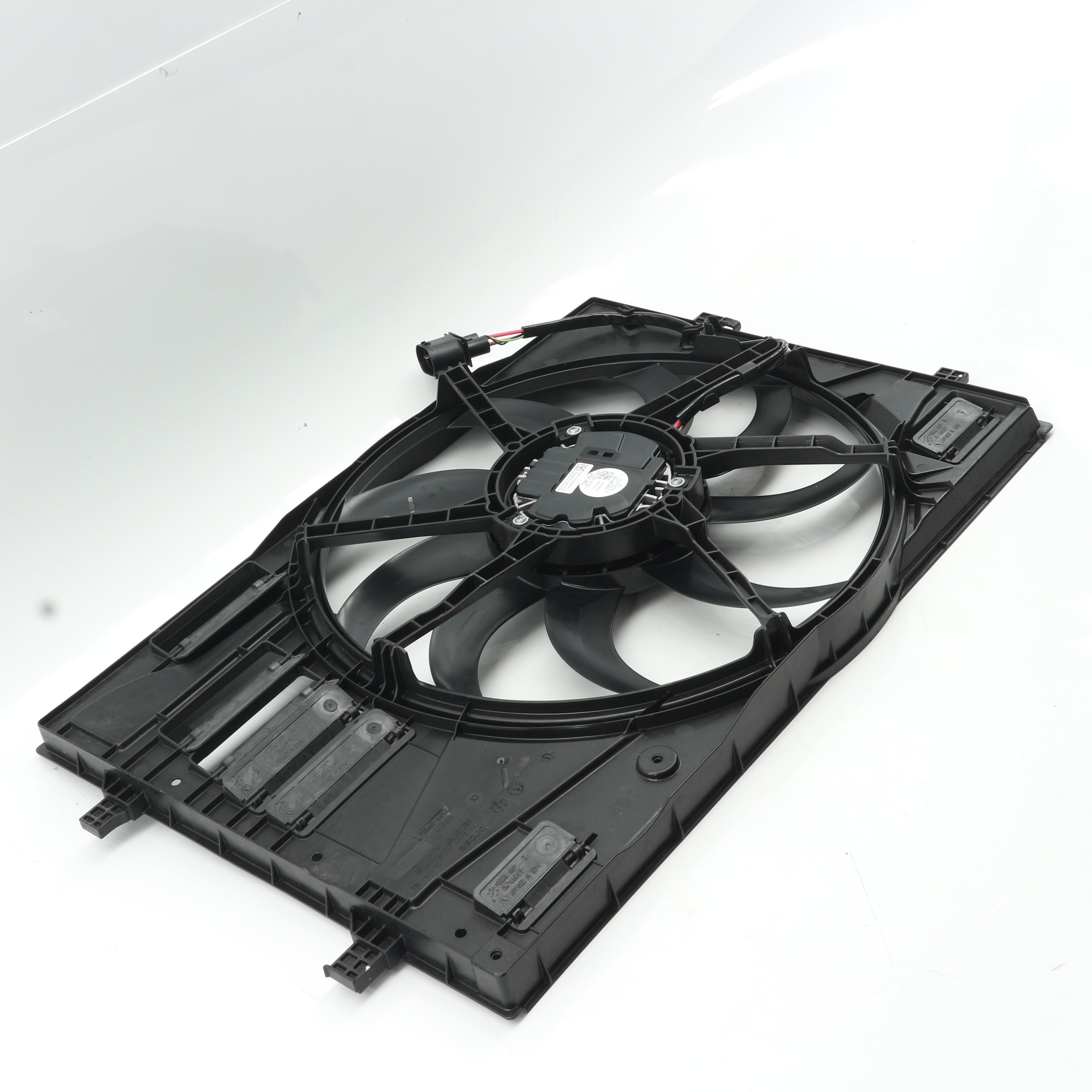 Used VW Polo 1.2 Trendline DSG Radiator Fan 2Q0121207