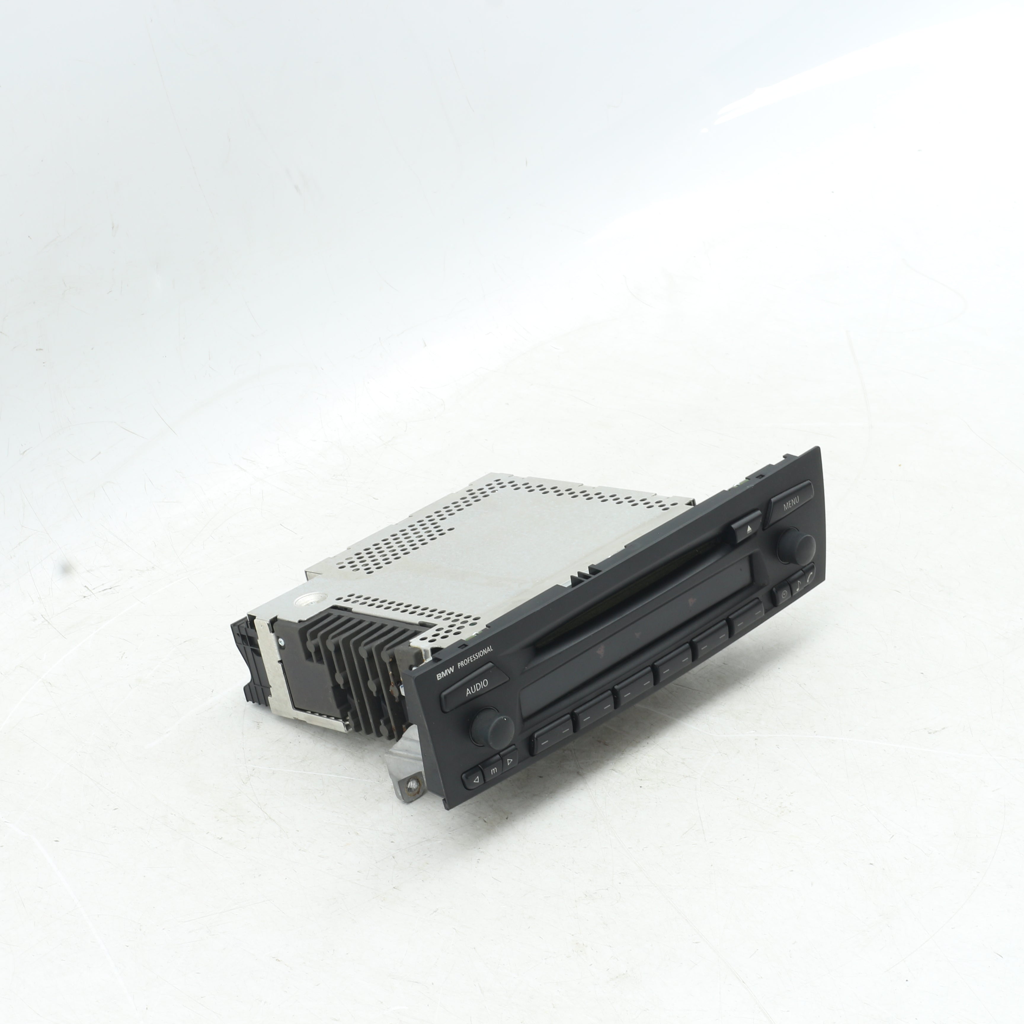 Used BMW 320i A/T (E90) radio - 65126983018