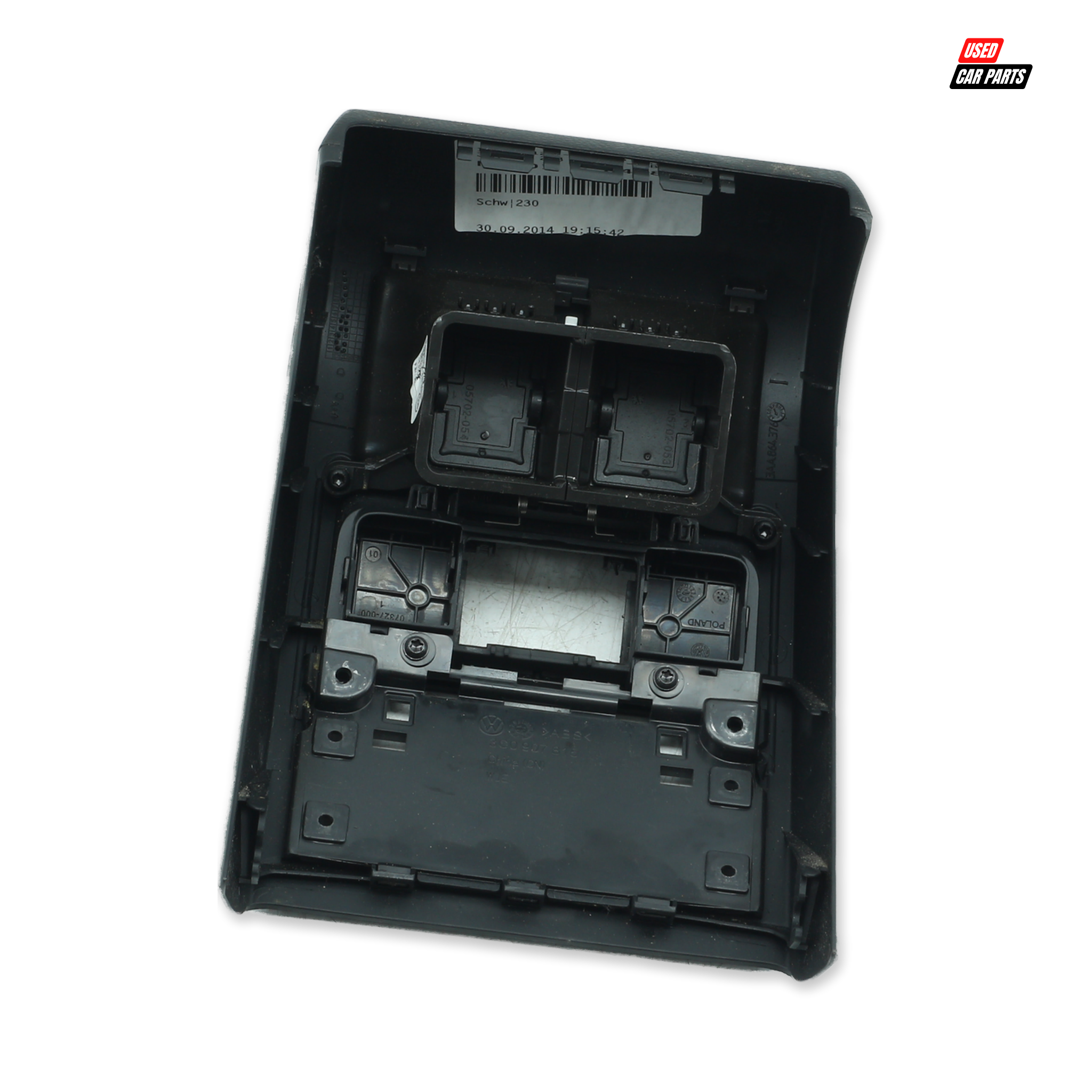 Used Rear Center Console Air Vent (Part Number 3C0907815) for 2015 VOLKSWAGEN PASSAT