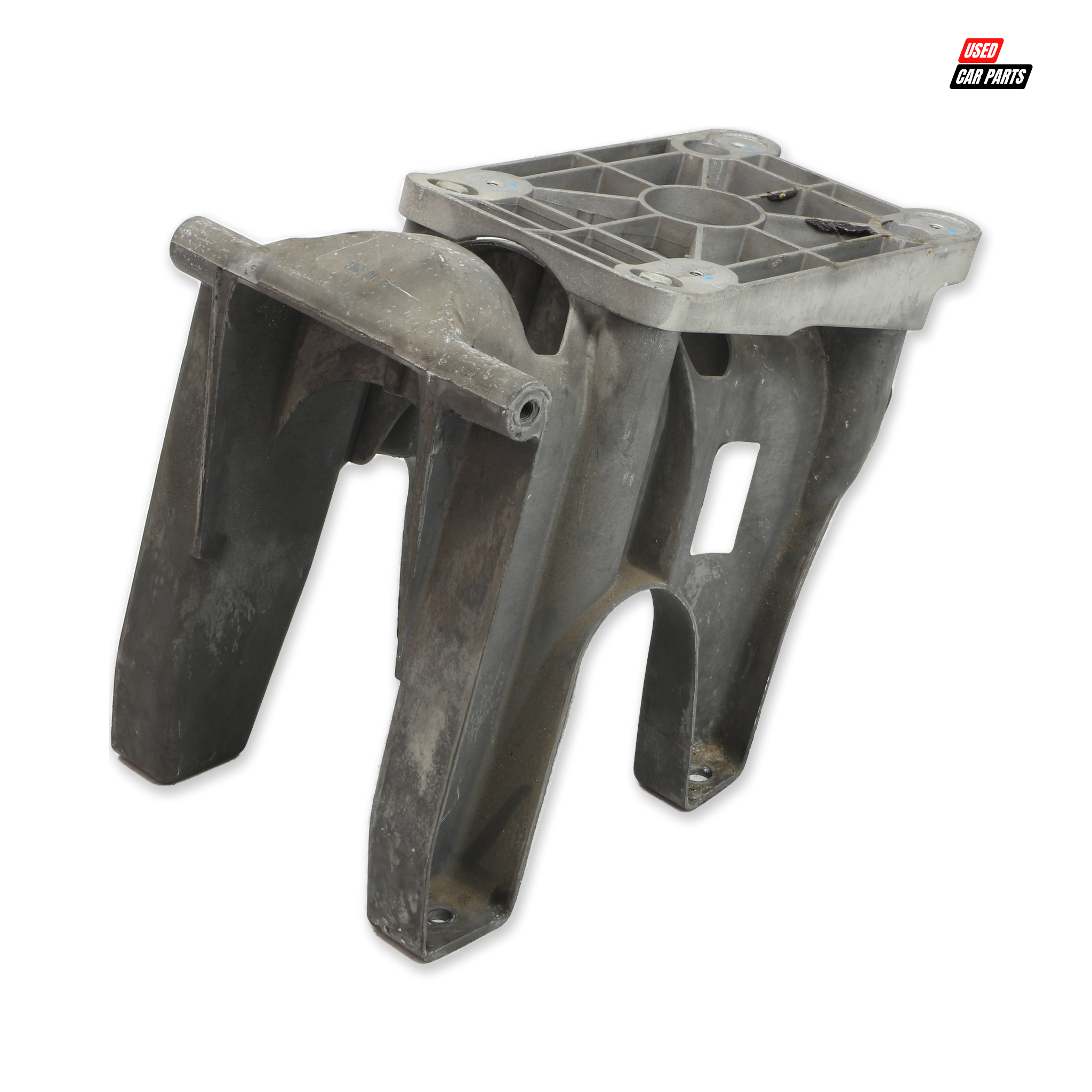 2012 Chevrolet Captiva Shifter Center Mount Bracket (Used)