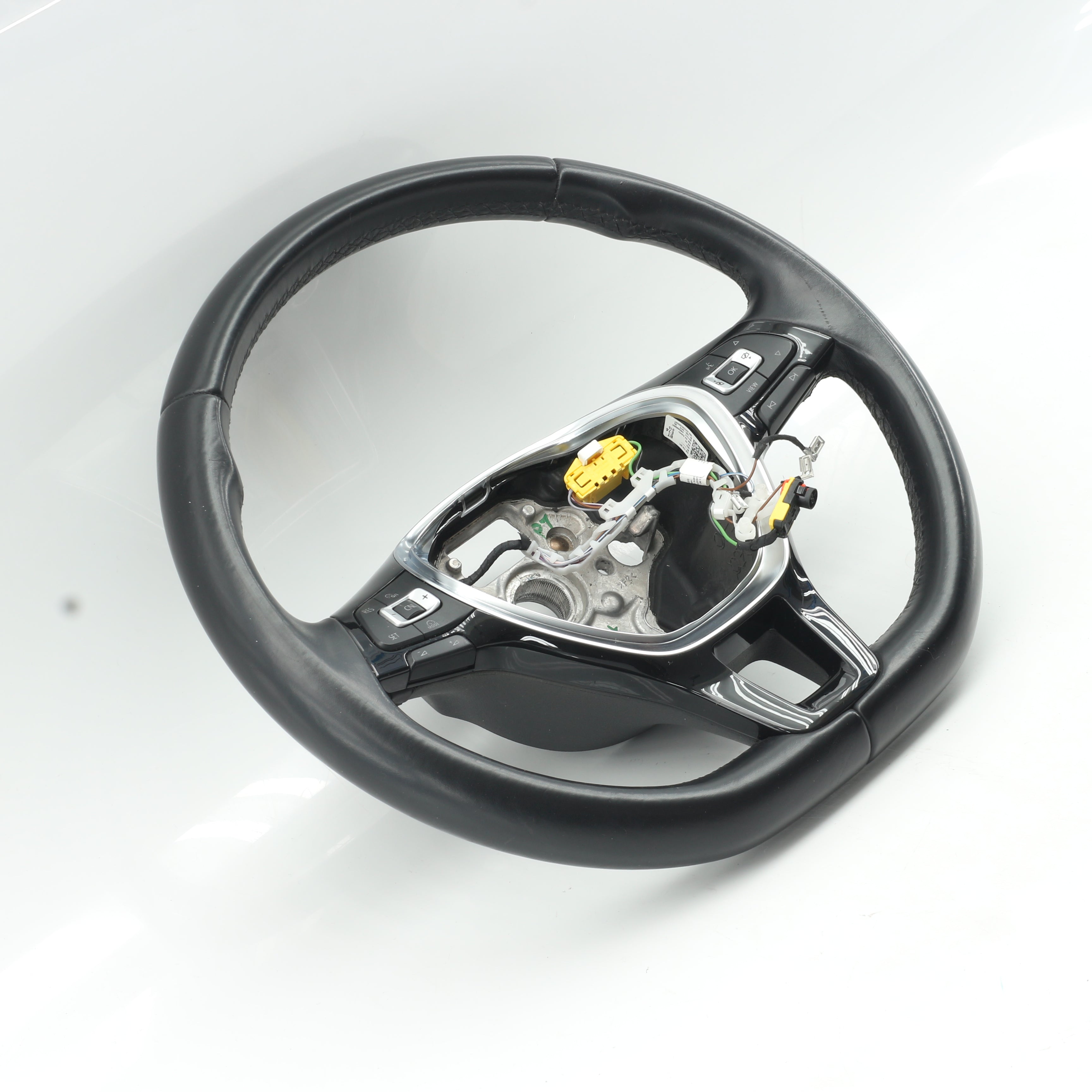 Used VOLKSWAGEN POLO 1.2 TRENDLINE DSG Steering Wheel - OEM Part 640787400A