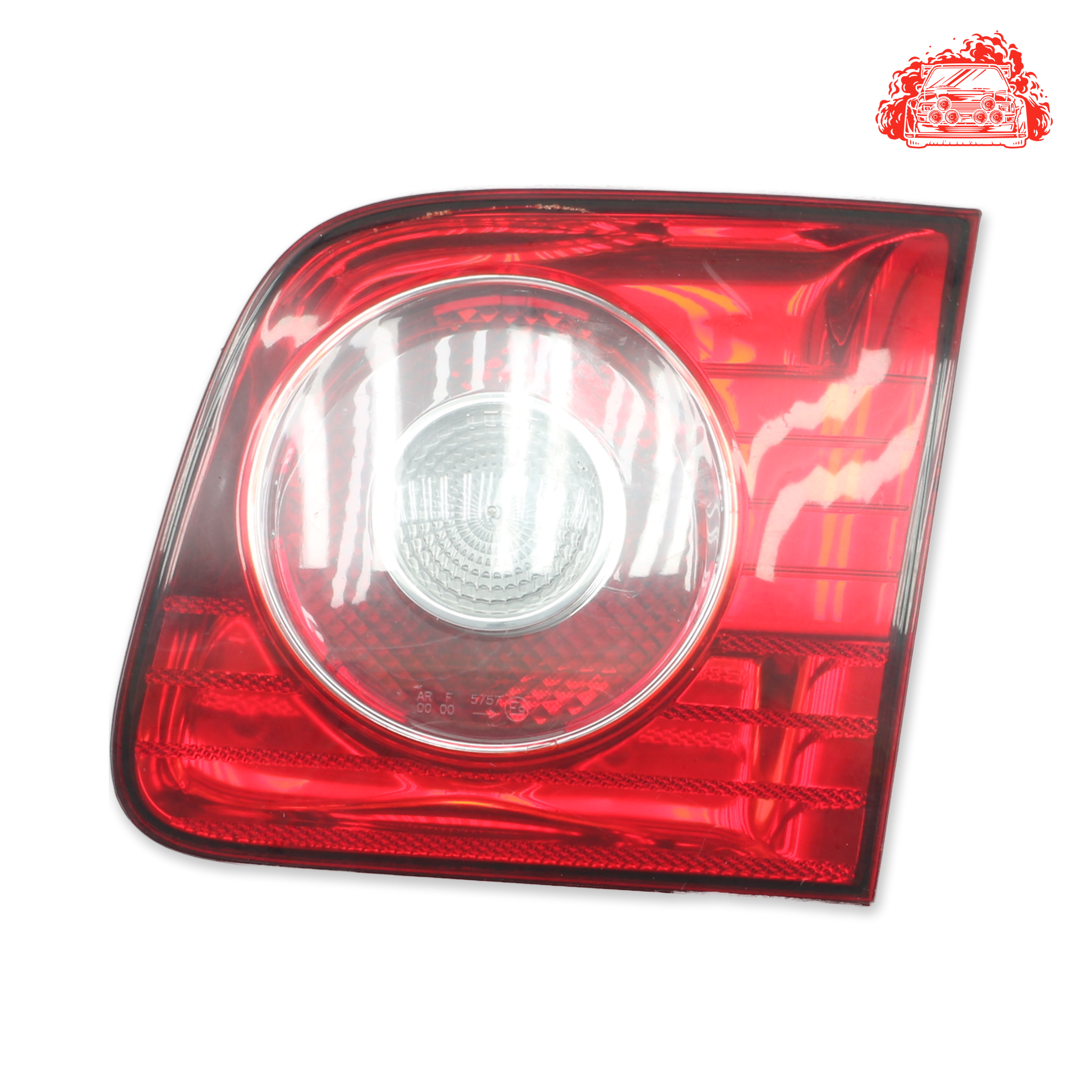 driver side tail light on boot lid tailgate - photo 1