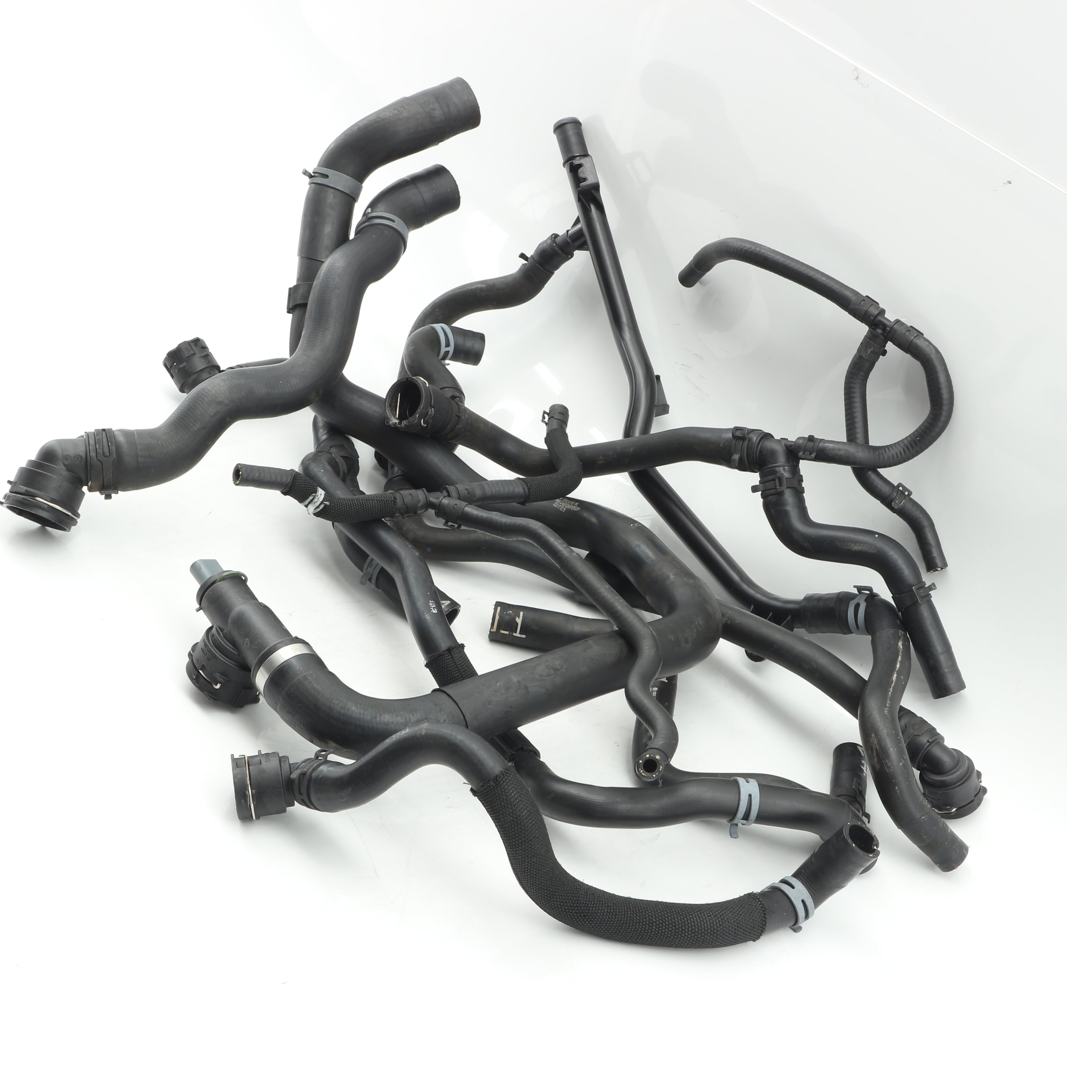 Used VOLKSWAGEN POLO 1.2 TRENDLINE DSG Water Pipe Set - OEM Part 2Q0121049