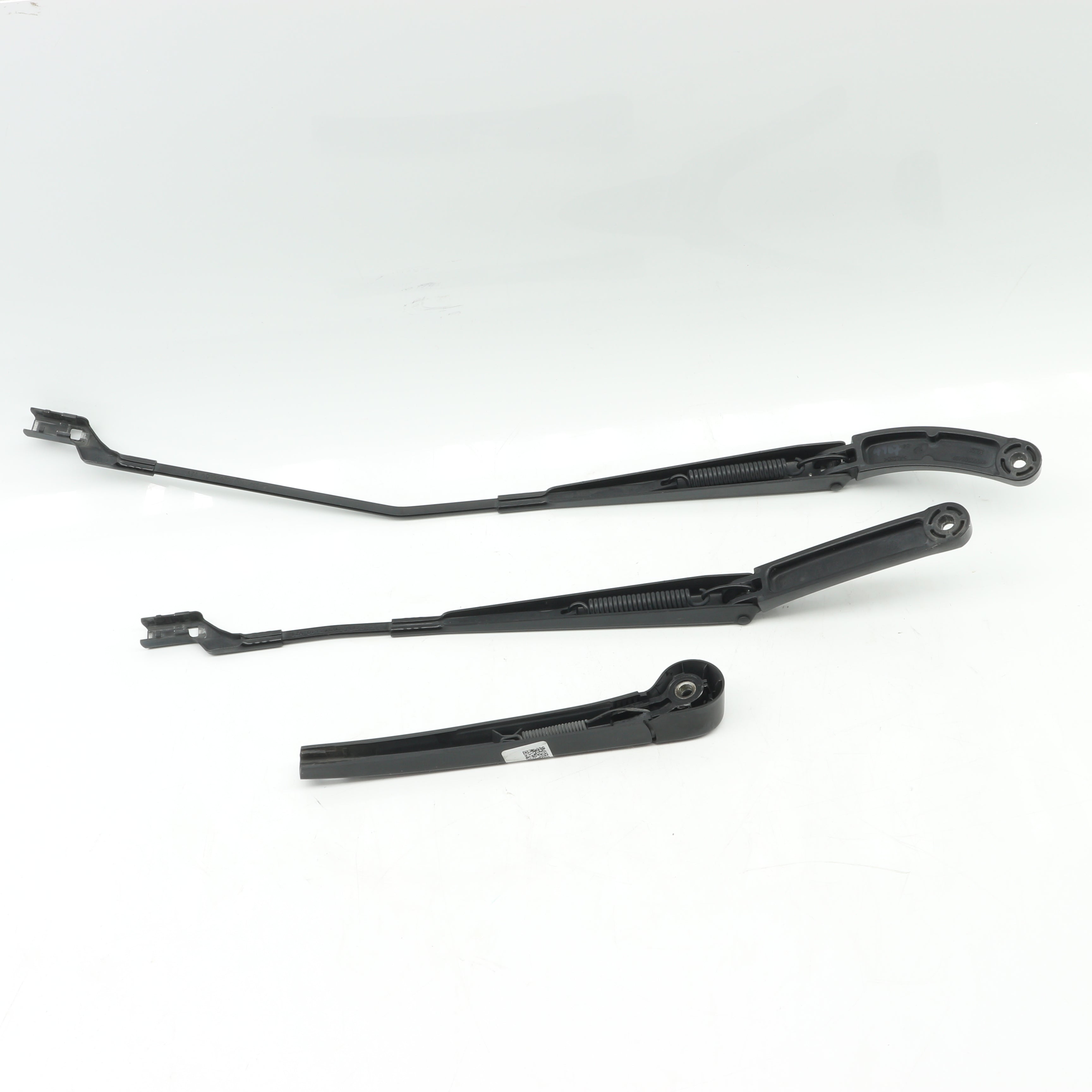 Used VOLKSWAGEN POLO 1.2 TRENDLINE DSG Wiper Arms - OEM Part 2G0955704,2G2955410,2G2955409