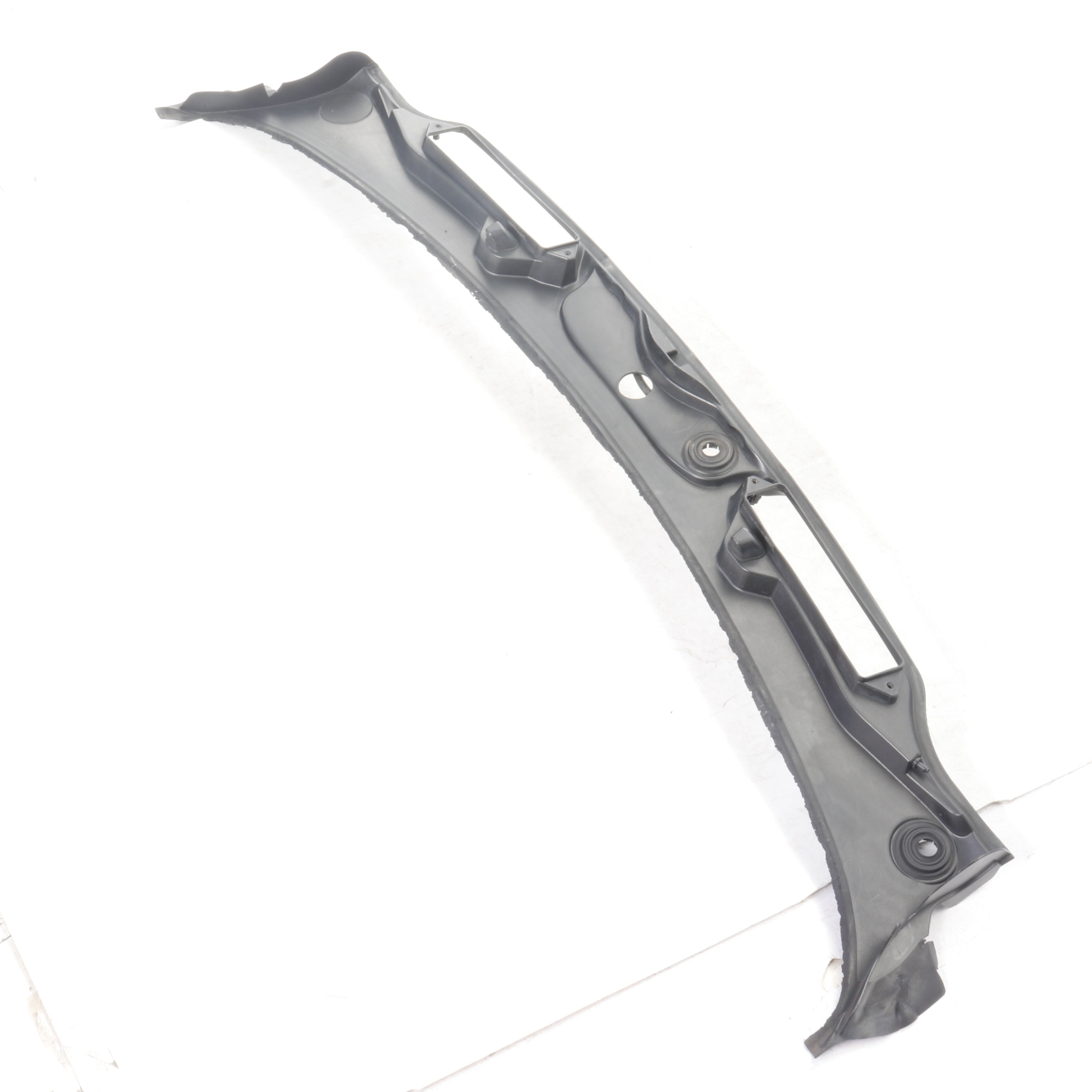 Used BMW 320i A/T (E90) wiper cowl panel - 7126297