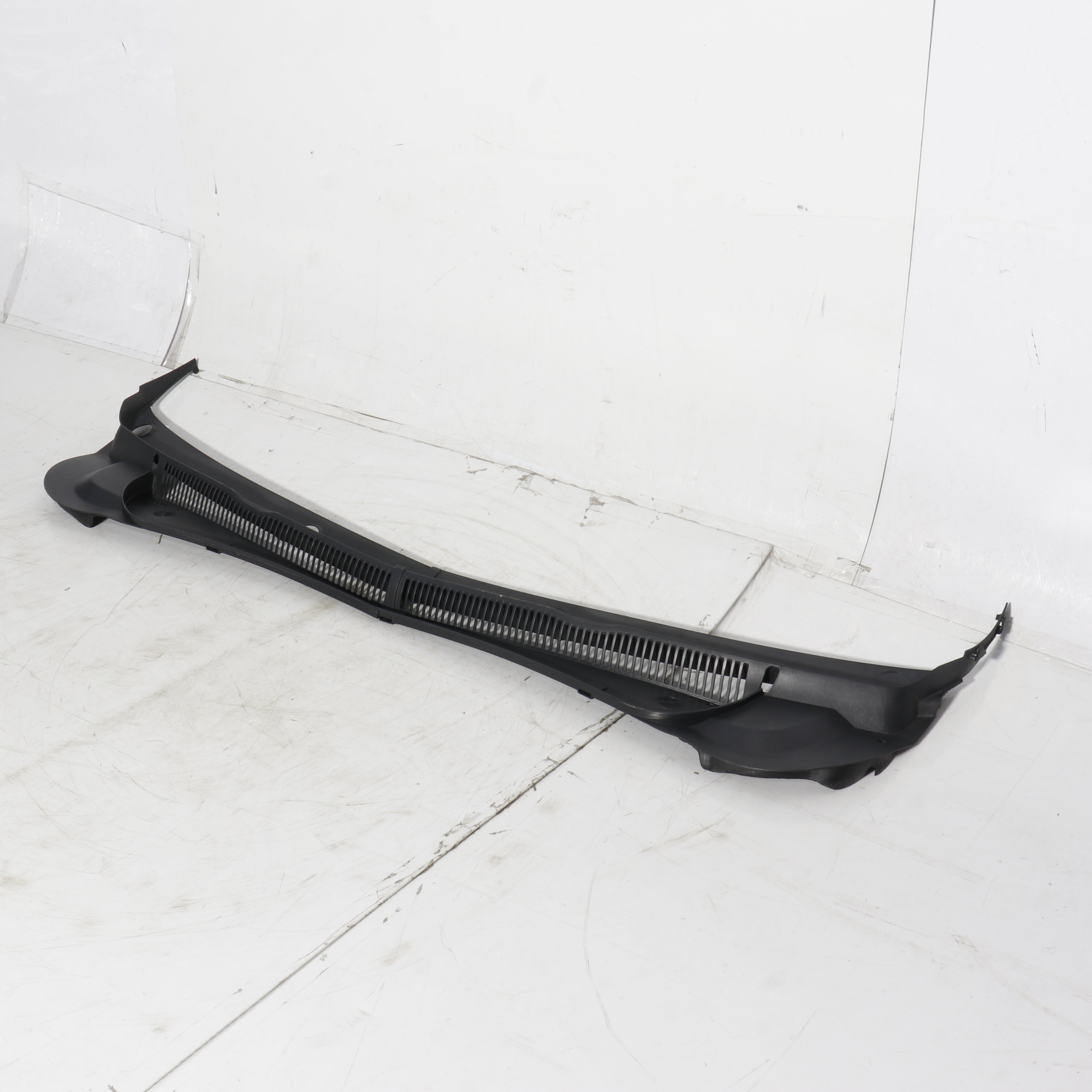 Used VOLKSWAGEN POLO 1.2 TRENDLINE DSG Wiper Cowl Panel - OEM Part 2GS819403
