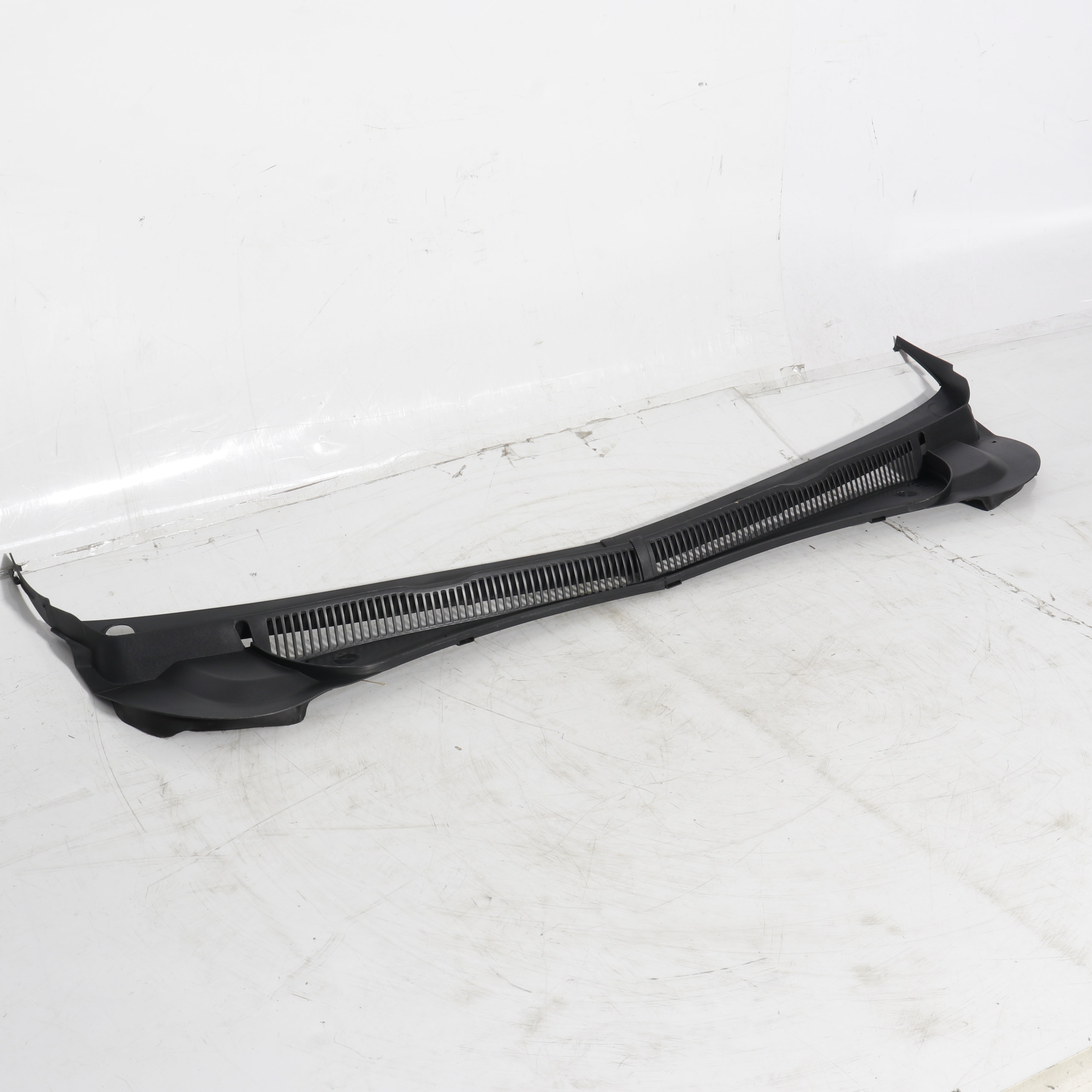 Used VOLKSWAGEN POLO 1.2 TRENDLINE DSG Wiper Cowl Panel - OEM Part 2GS819403